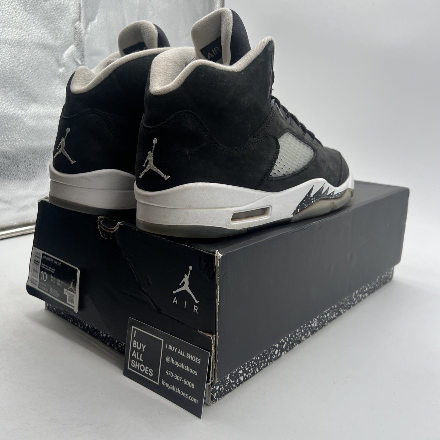 Size 10 - Air Jordan 5 Retro Mid Oreo (CT4838-011)