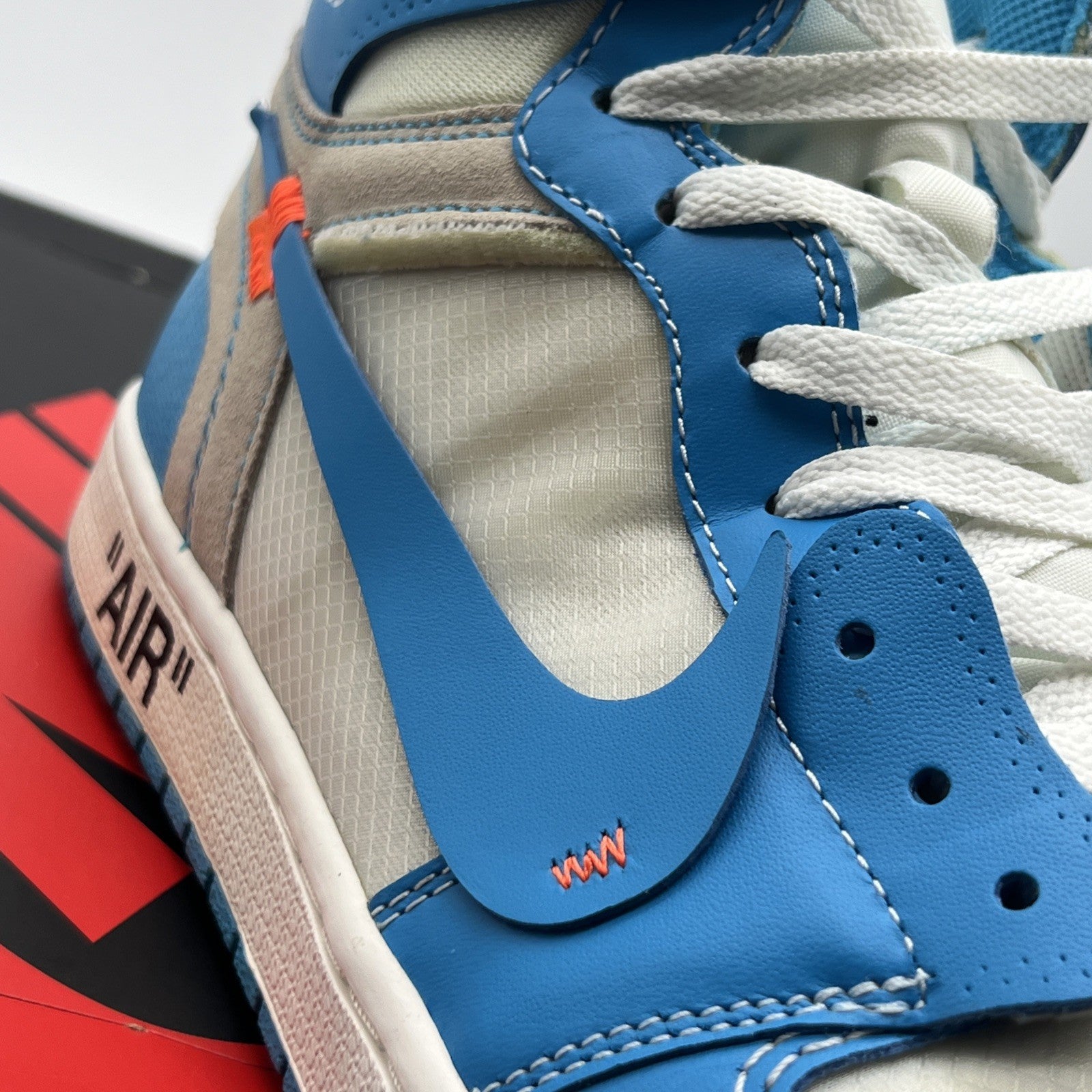 Size 11.5 - Air Jordan 1 Retro OG x Off-White High UNC (AQ0818-148)