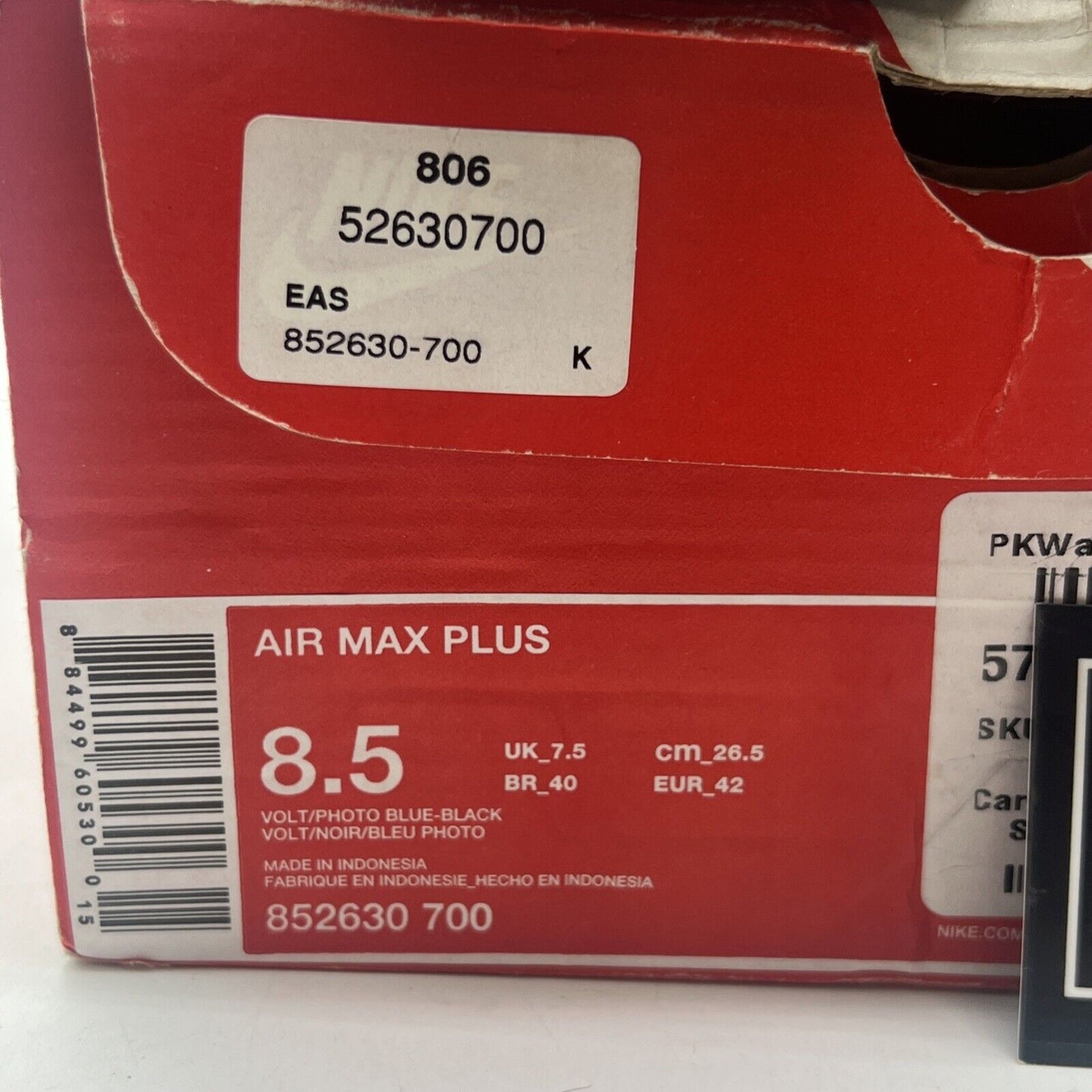 Size 8.5 - Nike Air Max Plus Volt (852620-700)