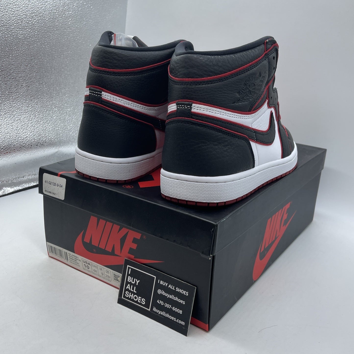 Size 10 - Air Jordan 1 Retro High OG Bloodline 2019 (555088-062)