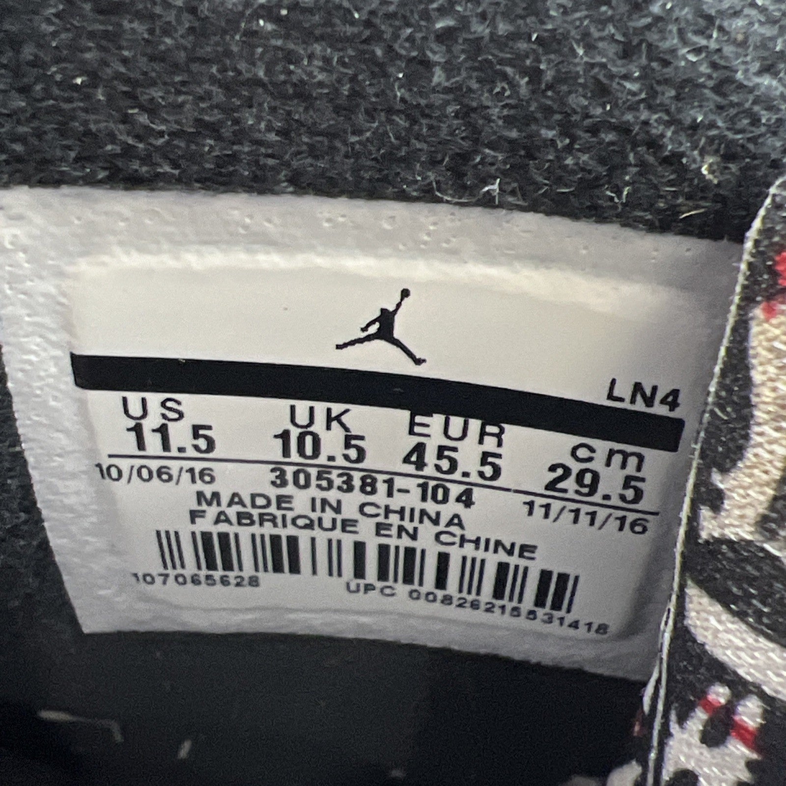 Size 11.5 - Air Jordan 8 Retro Alternate (305381-104)