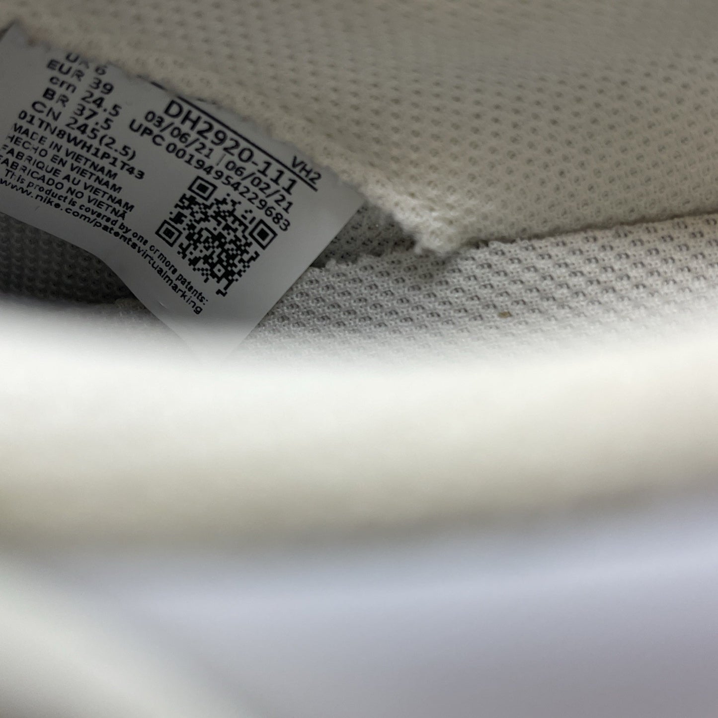 Size 6.5Y (GS) - Nike Air Force 1 LE Low Triple White Leather (DH2920-111)