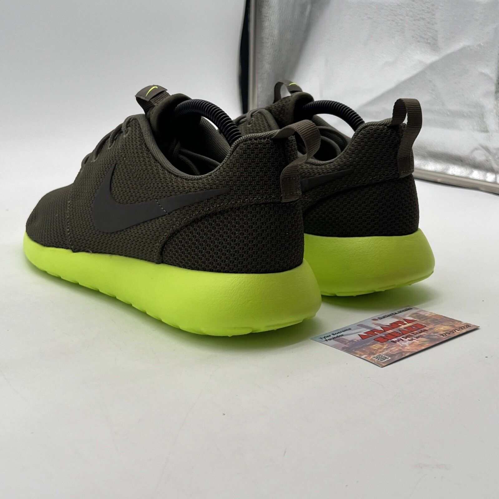 Size 9 - Nike Rosherun Tarp Green (511881-307)