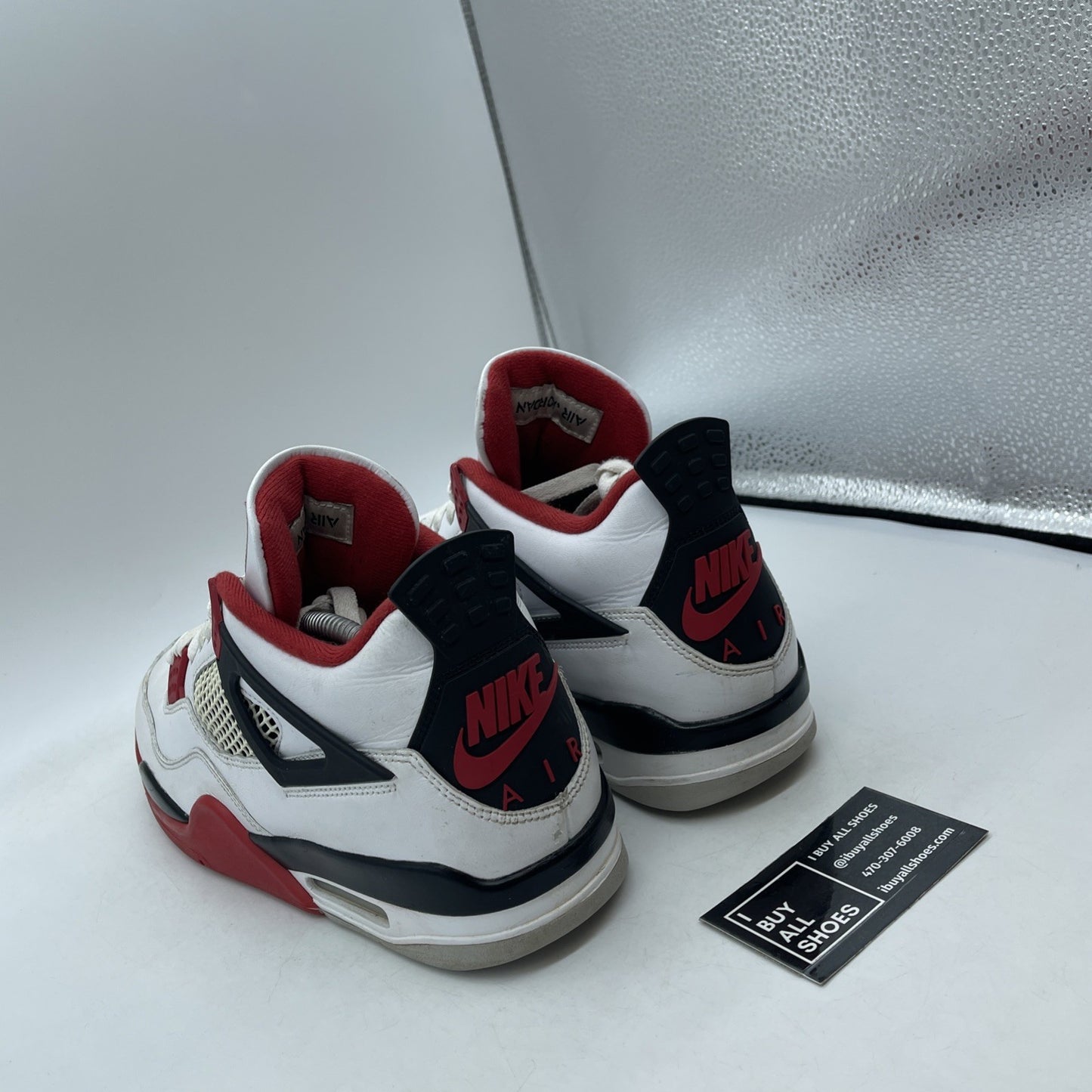 Size 10.5 - Jordan 4 Retro OG Mid Fire Red Black Leather (DC7770-160)