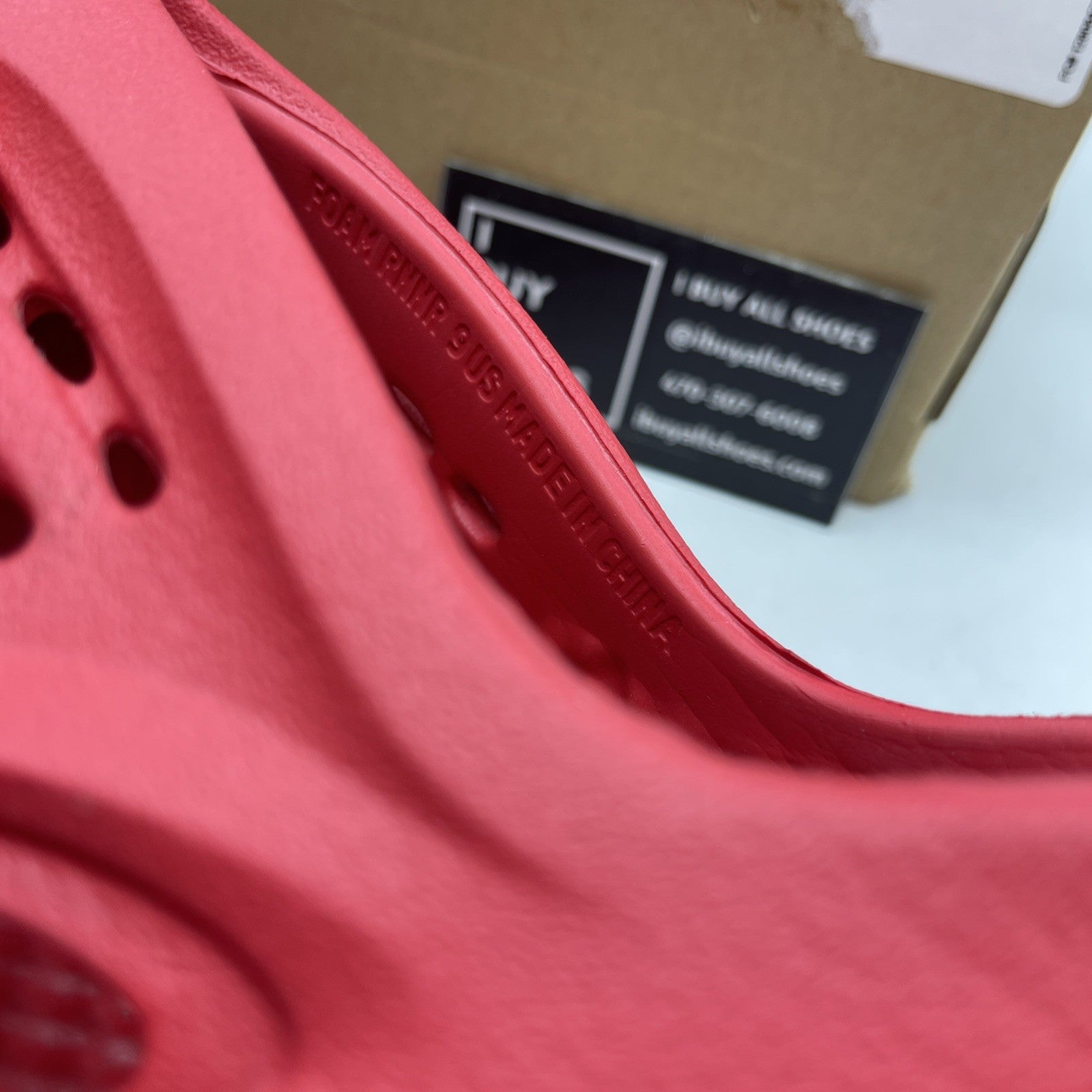Size 9 - adidas Yeezy Foam Runner Vermillion (GW3355)