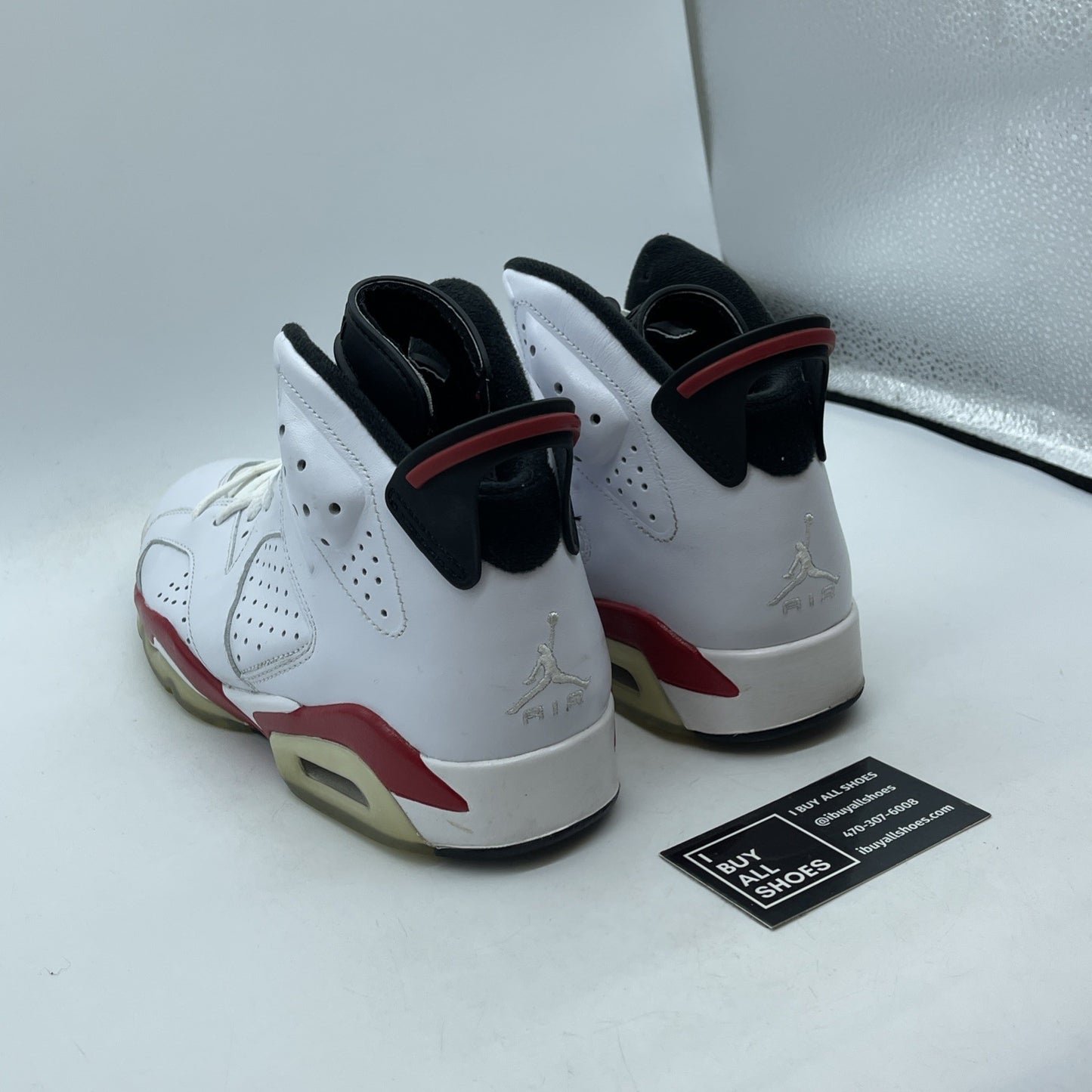 Size 9 - Air Jordan 6 Retro Bulls White Red Black Suede Leather (384664-102)
