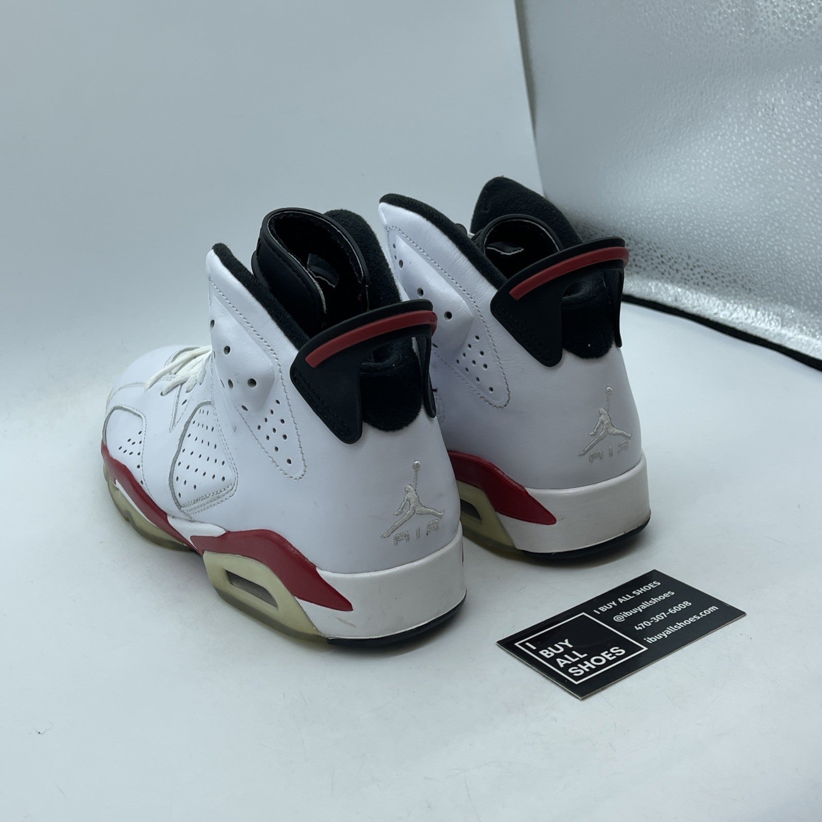 Size 9 - Air Jordan 6 Retro Bulls White Red Black Suede Leather (384664-102)