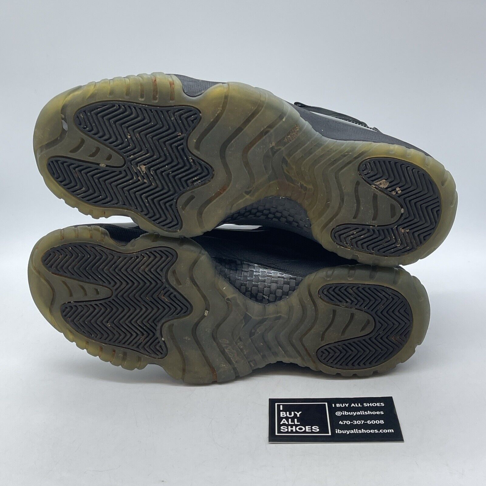 Size 10 - Jordan 11 Retro Cap and Gown Black Suede Leather (378037-005)