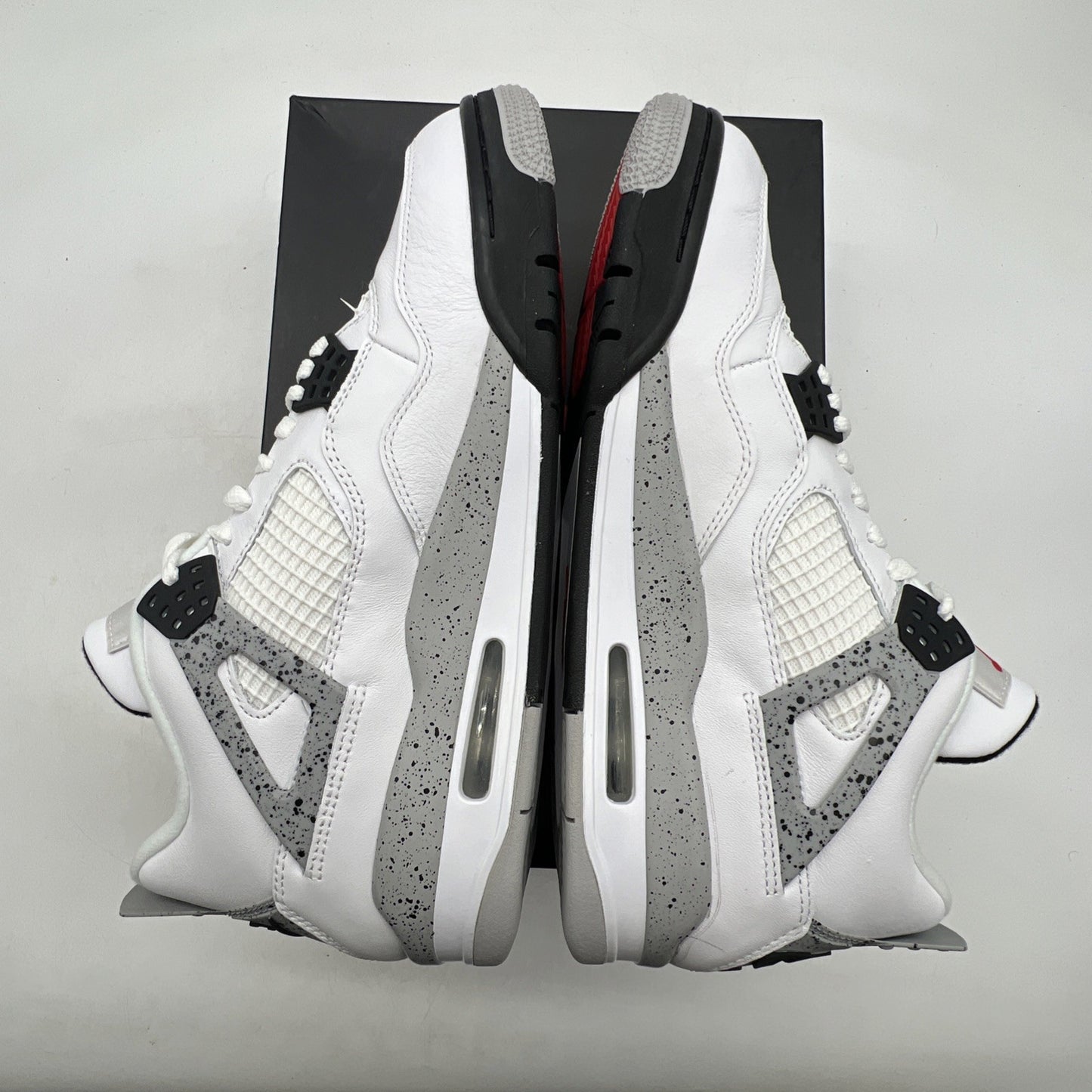 Size 10.5 - Air Jordan 4 Retro OG Mid White Cement (840606-192)
