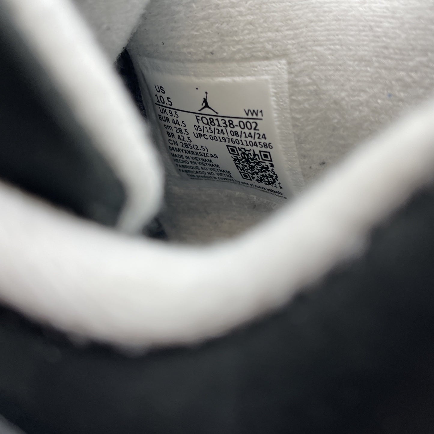 Size 10.5 - Air Jordan 4 Retro 2024 Fear Grey Black Suede (FQ8138-002)