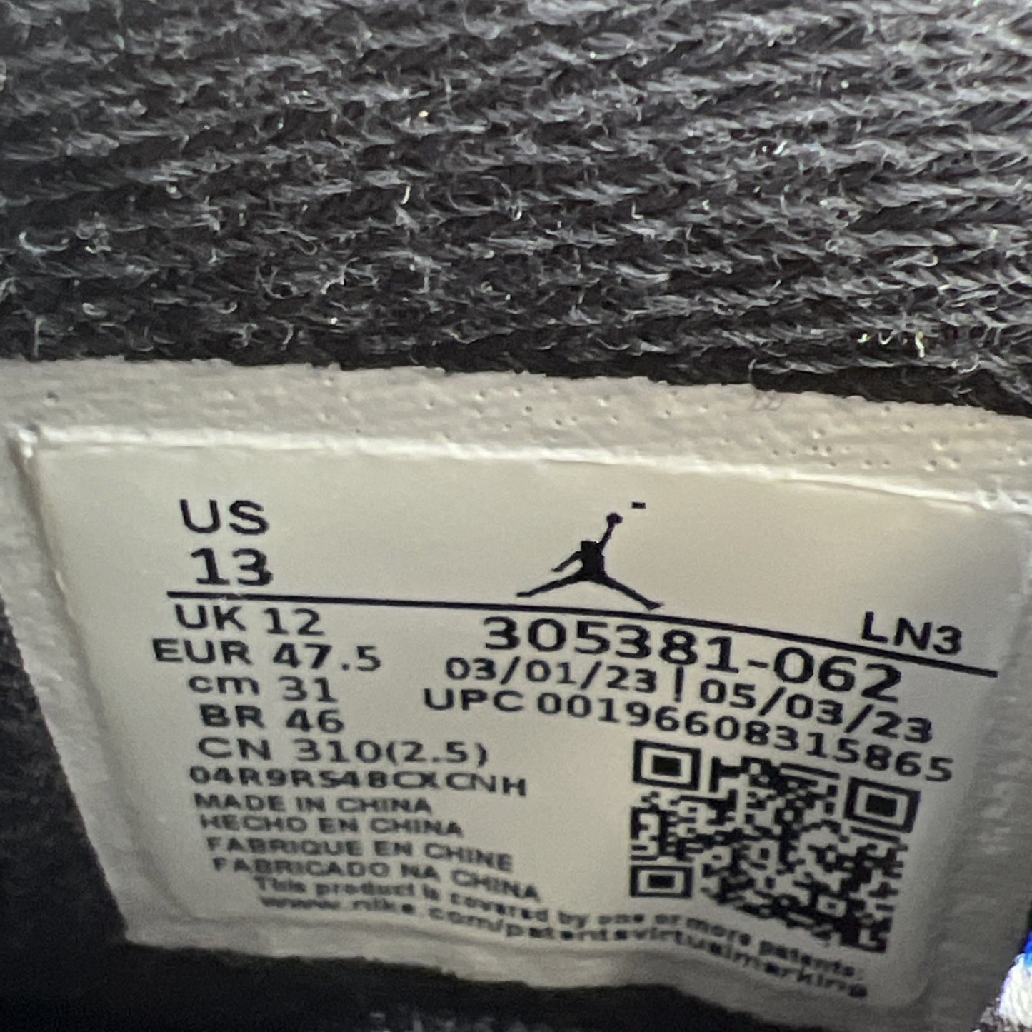 Size 13 - Air Jordan 8 Retro Mid Playoff (305381-062)