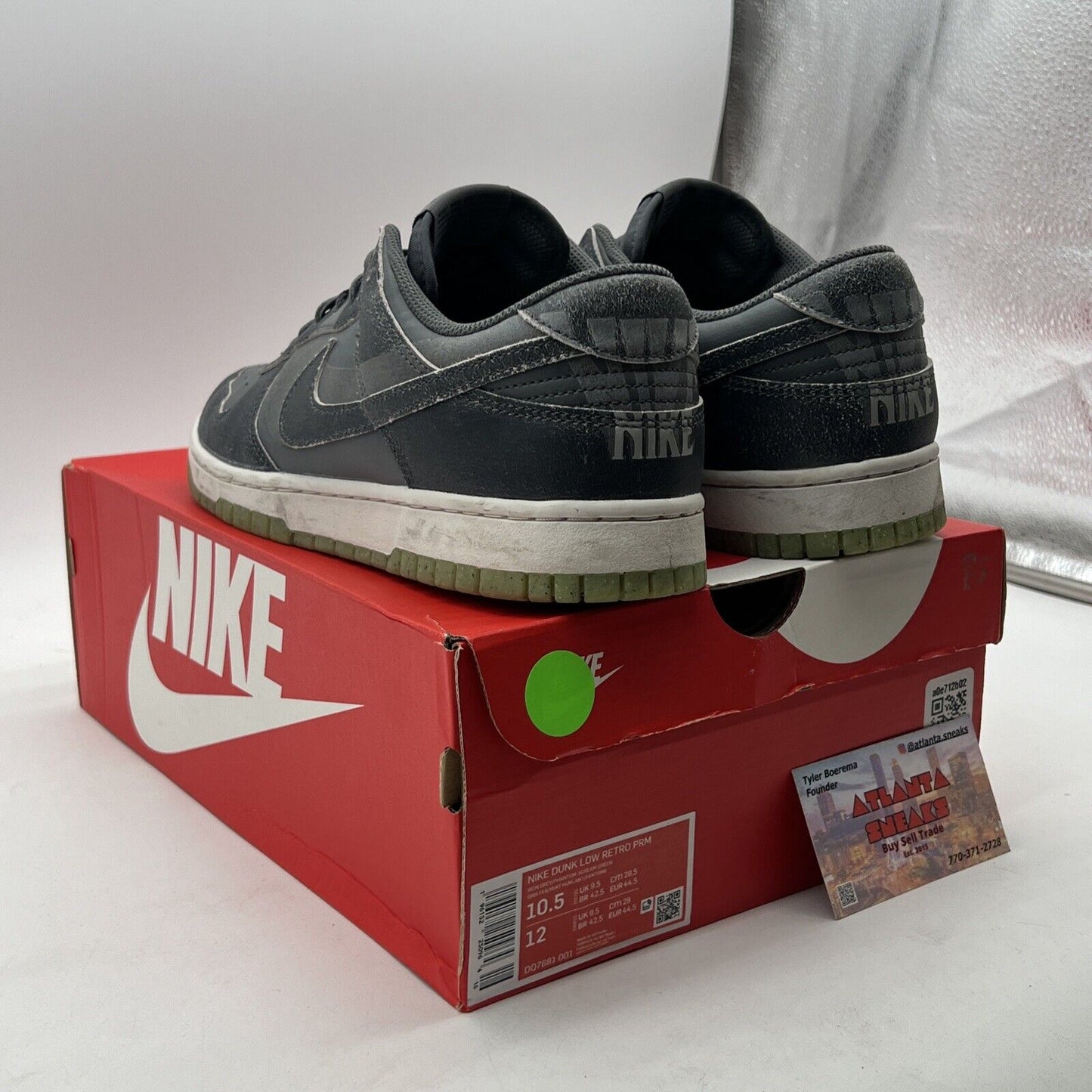 Size 10.5 - Nike Dunk SE Low Halloween - Cauldron (DQ7681-001)