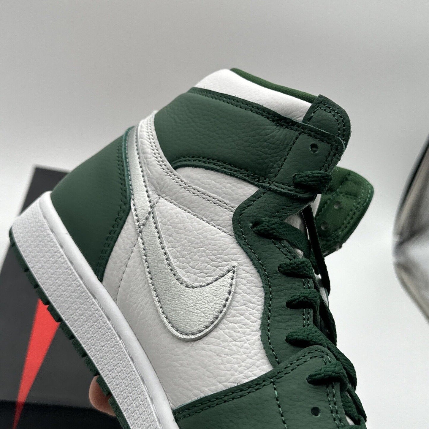 Size 10.5 - Jordan 1 Retro OG High Gorge Green Vnds Og All Clerics Silver White