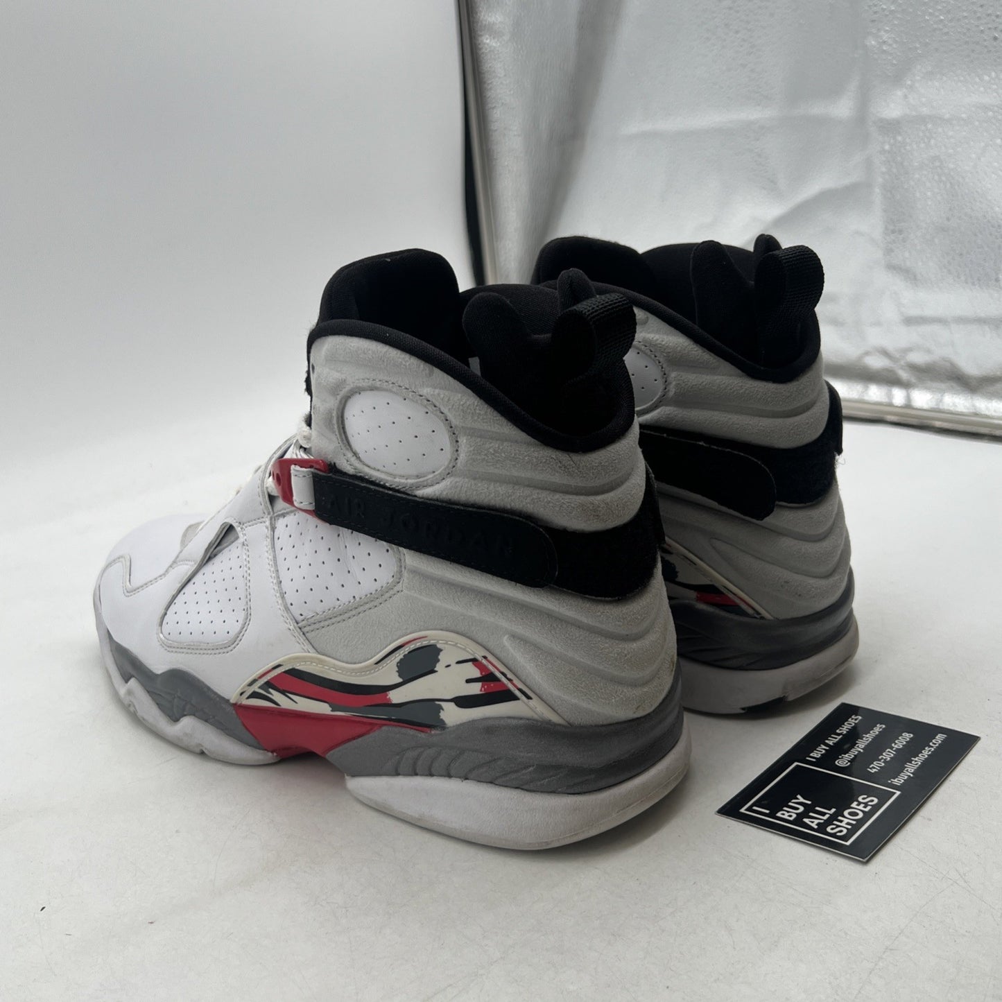 Size 11.5 - Air Jordan 8 Retro 2013 Bugs Bunny (305381-103)