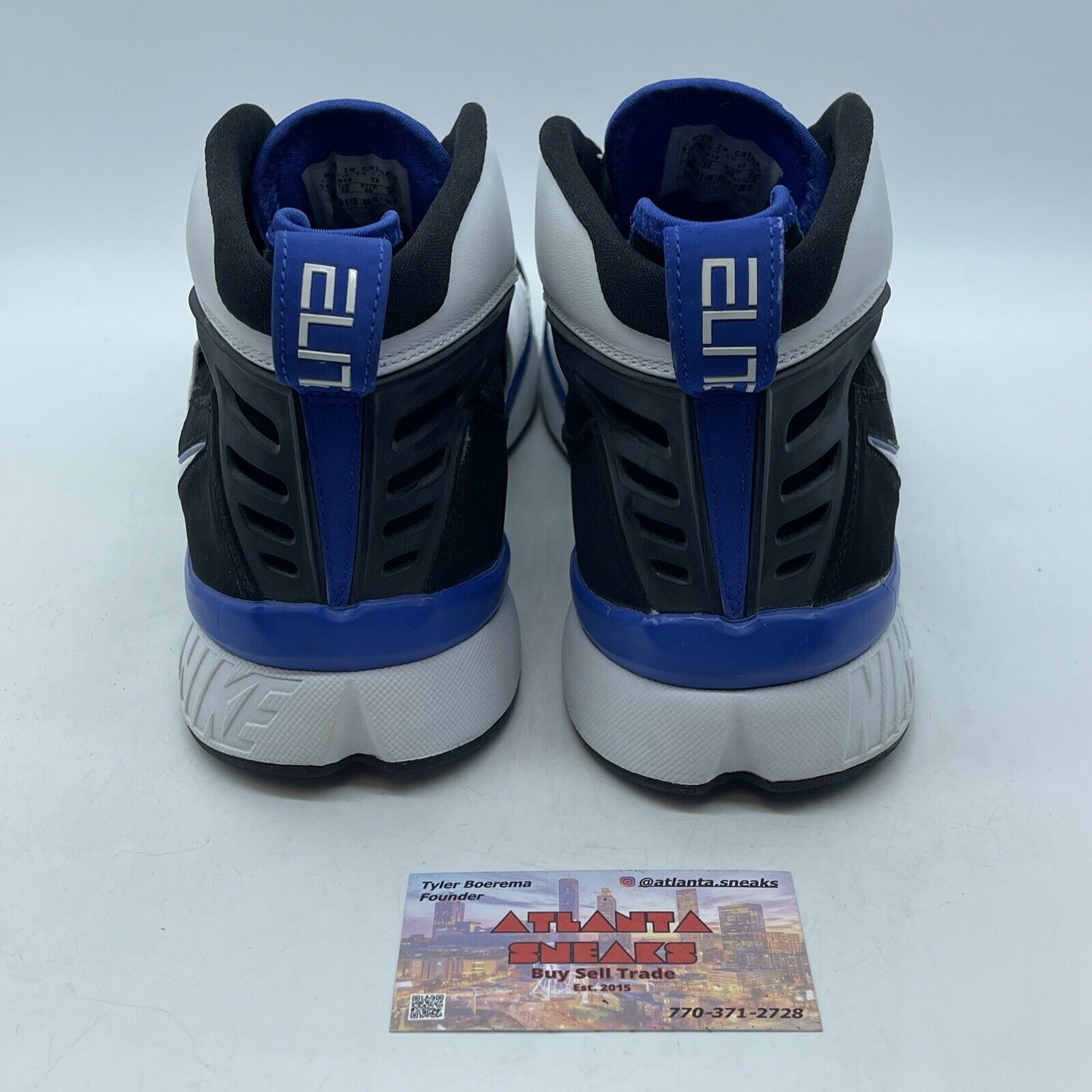 Size 11 - VINTAGE NIKE AIR HUARACHE White Black Blue suede Leather  (313386-013)