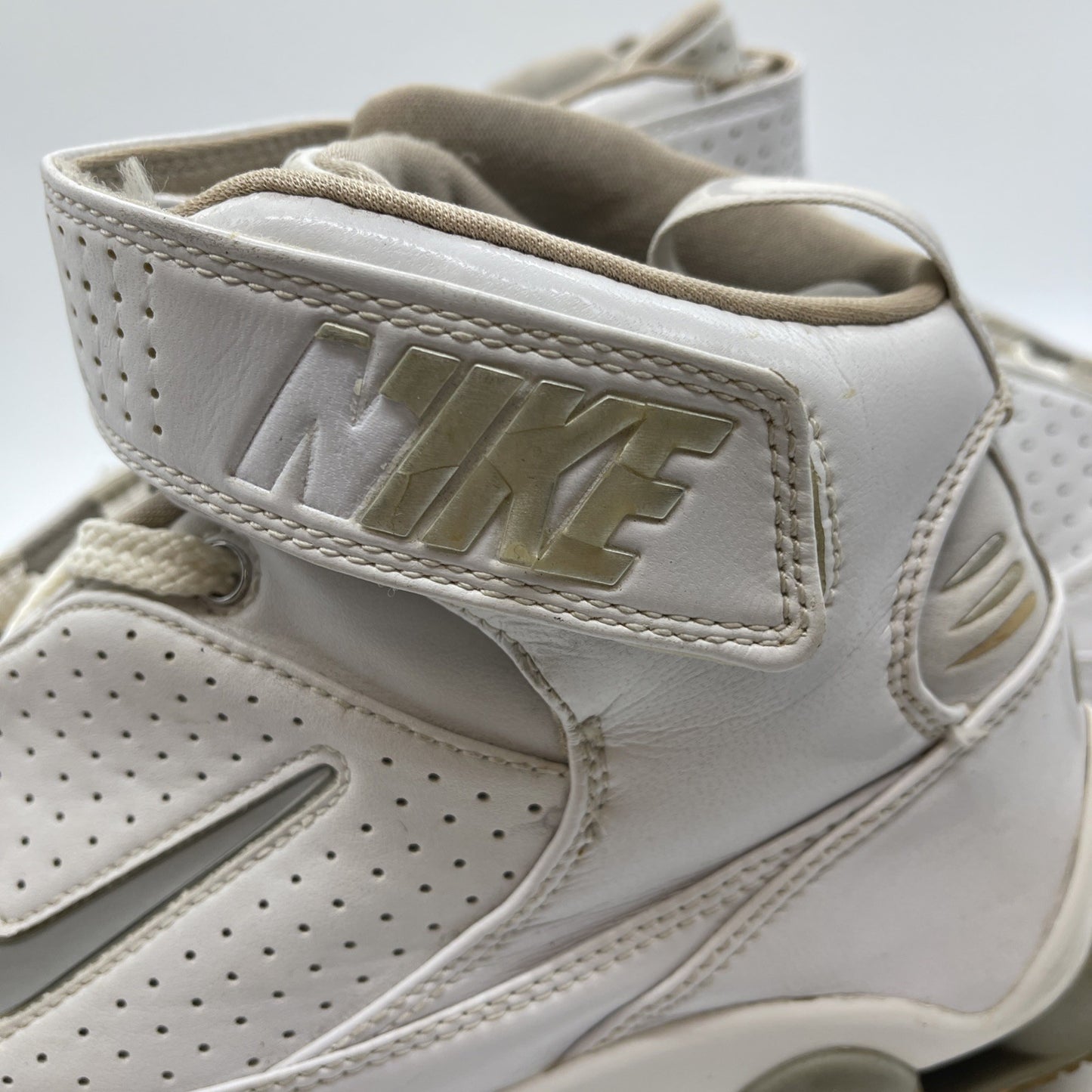 Size 13 -2005 Nike Shox USP White Perforated Basketball Shoes (311738-102)