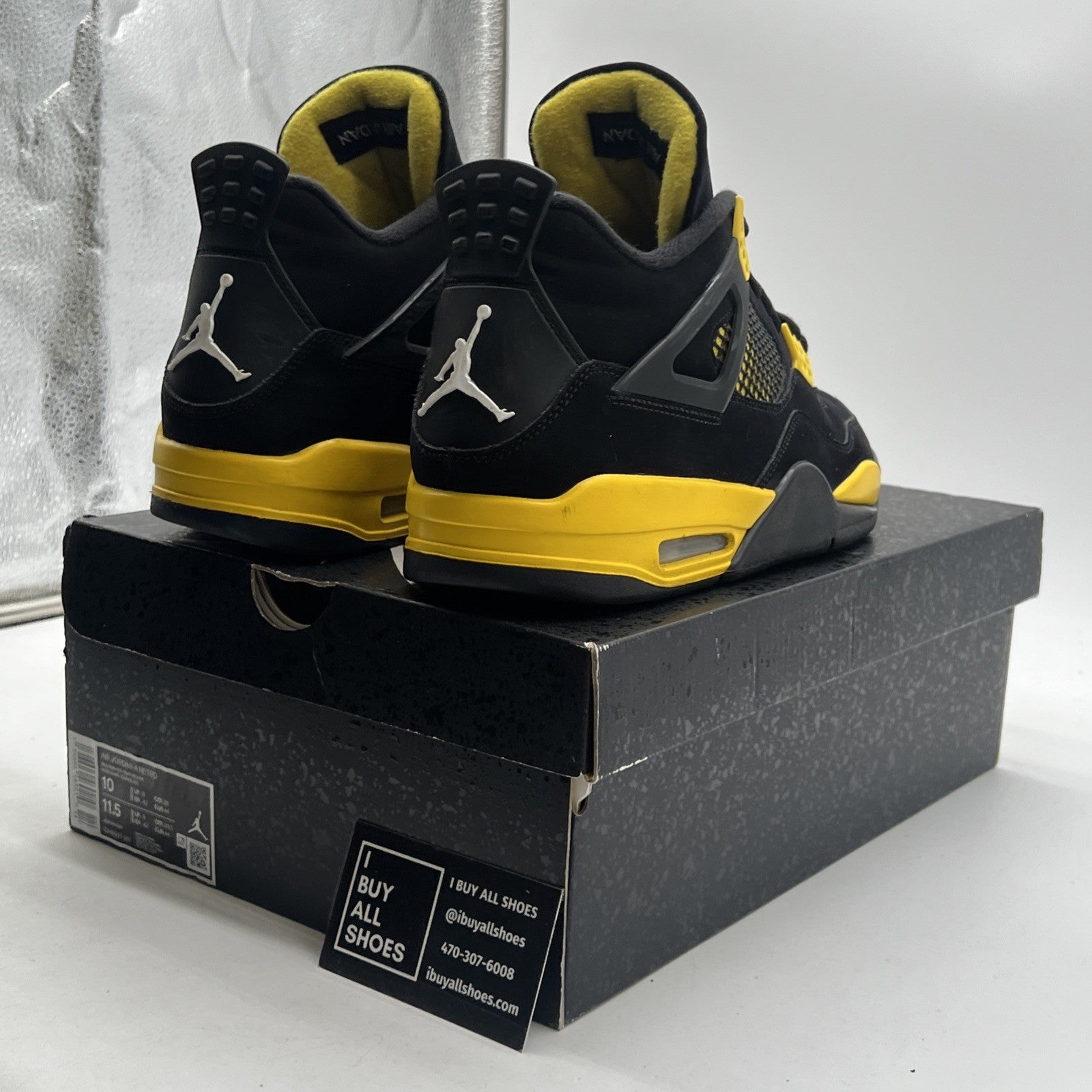 Size 10 - Air Jordan 4 Retro Mid Thunder (DH6927-017)