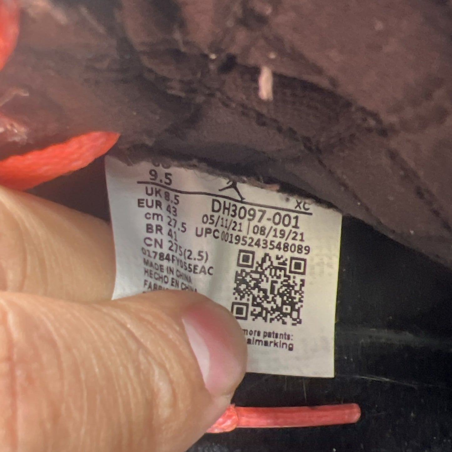 Size 9.5 - Air Jordan 1 High OG Crafted 2021 (DH3092-001)