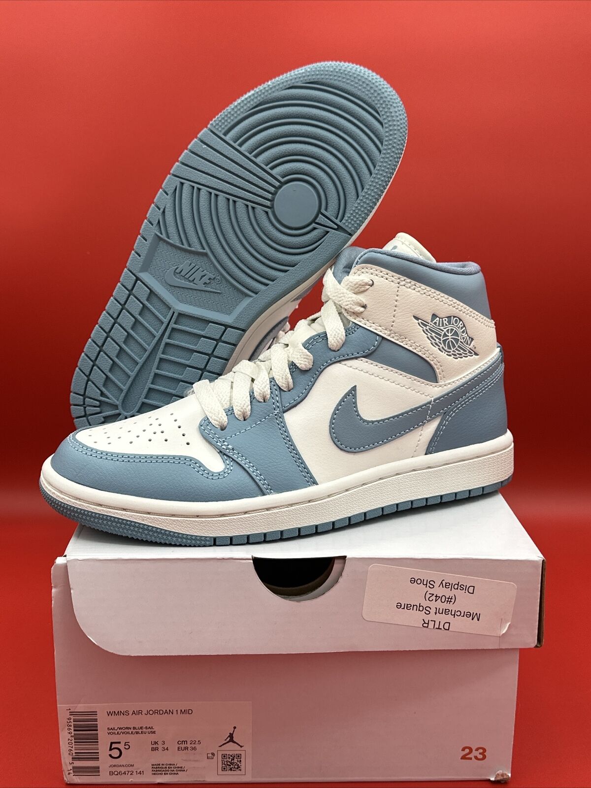 Nike Air Jordan 1 Mid UNC University Blue Size 5.5 Women’s BQ6472-141