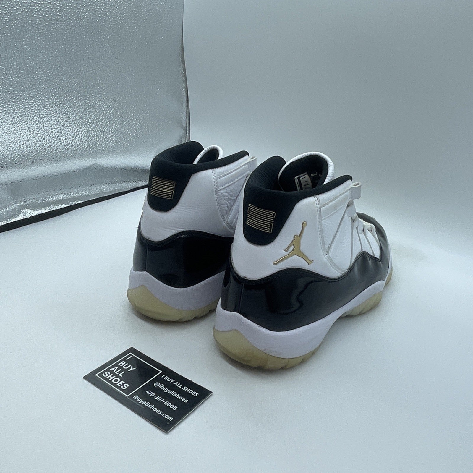 Size 10.5 - Air Jordan 11 Retro Mid Gratitude / Defining Moments (CT8012-170)