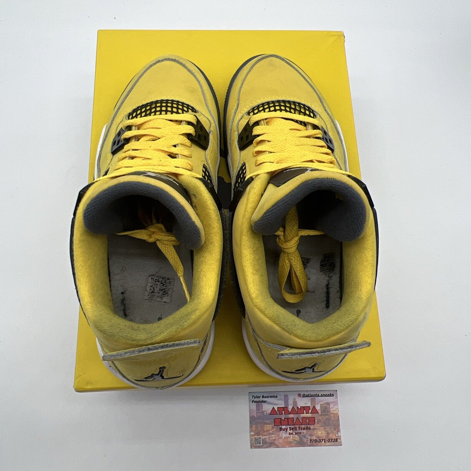 Size 6 - Jordan 4 Retro GS Tour Yellow 2021 - (408452-700) White Grey Suede