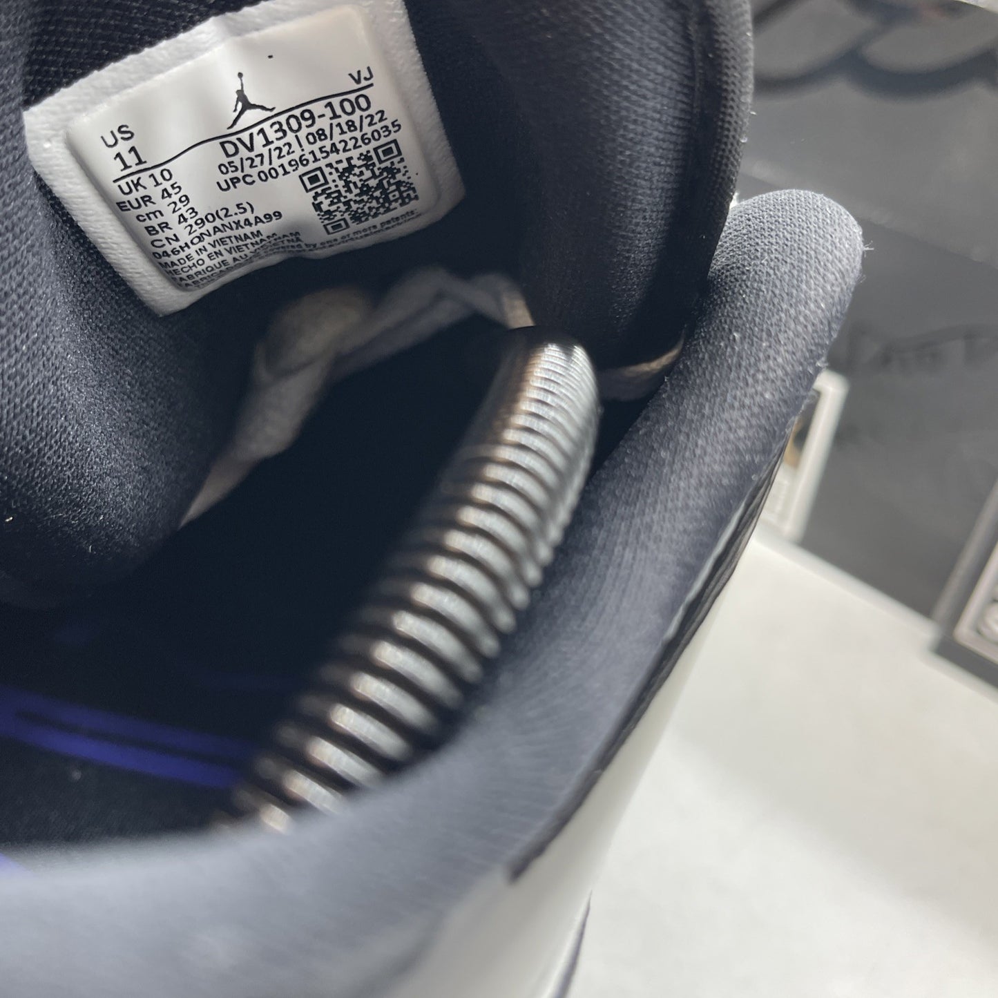 Size 11 - Air Jordan 1 Low SE Concord (DV1309-100)