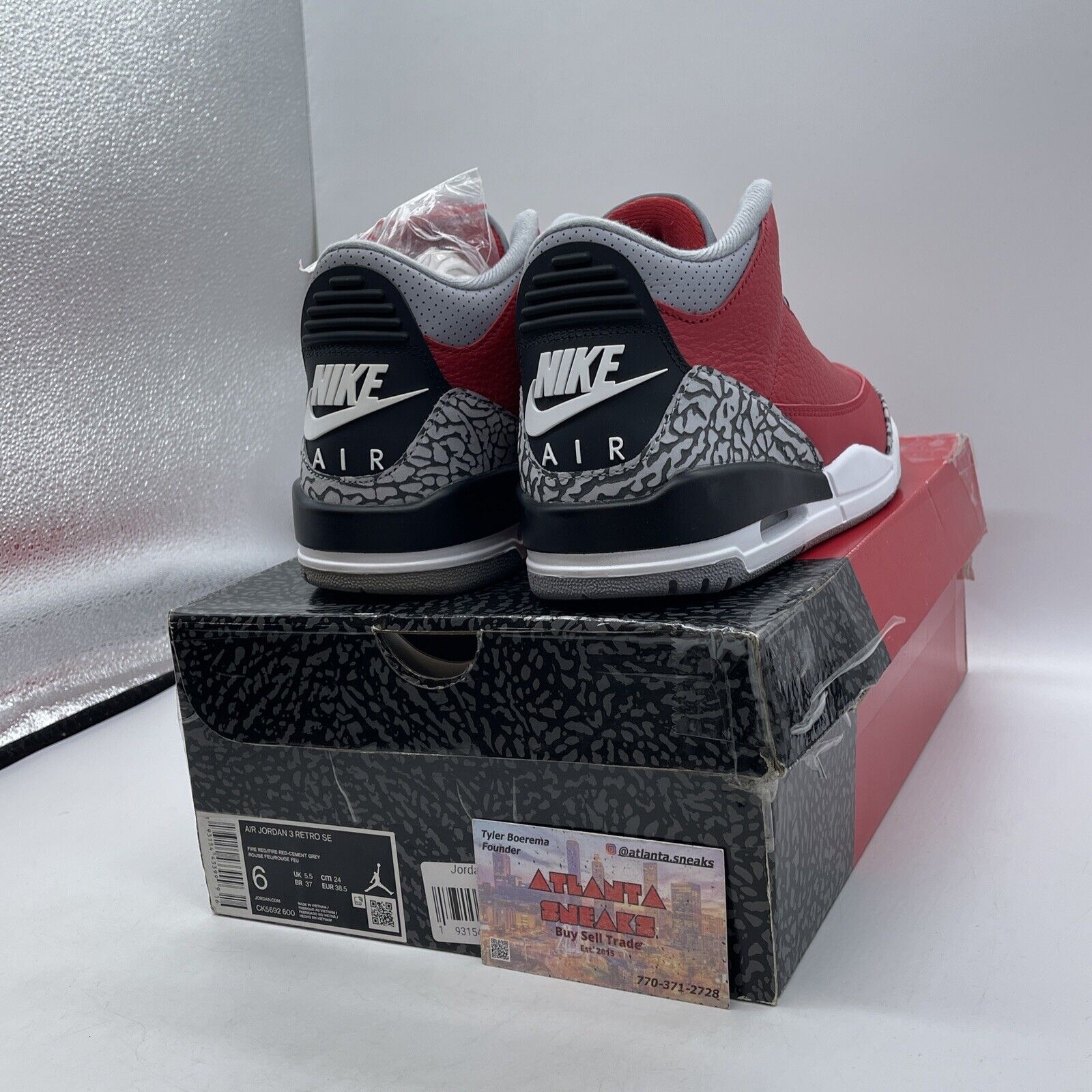 Size 6 - Jordan 3 Retro SE Mid Unite Red Grey Black Leather Suede (CK5692-600)