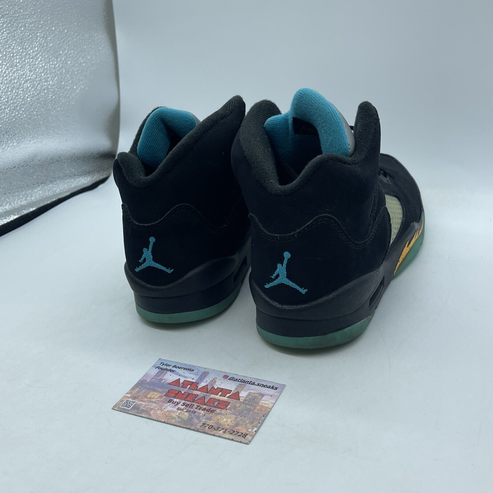 Size 7Y - Jordan 5 Retro Mid Aqua Black Suede Leather (440888-047)