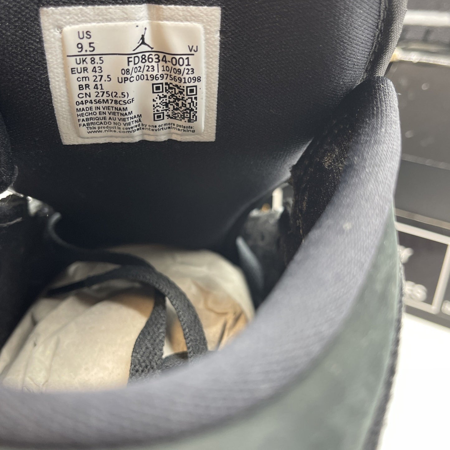 Size 9.5 - Air Jordan 1 SE Craft Mid Dark Smoke Red (FD8634-001)