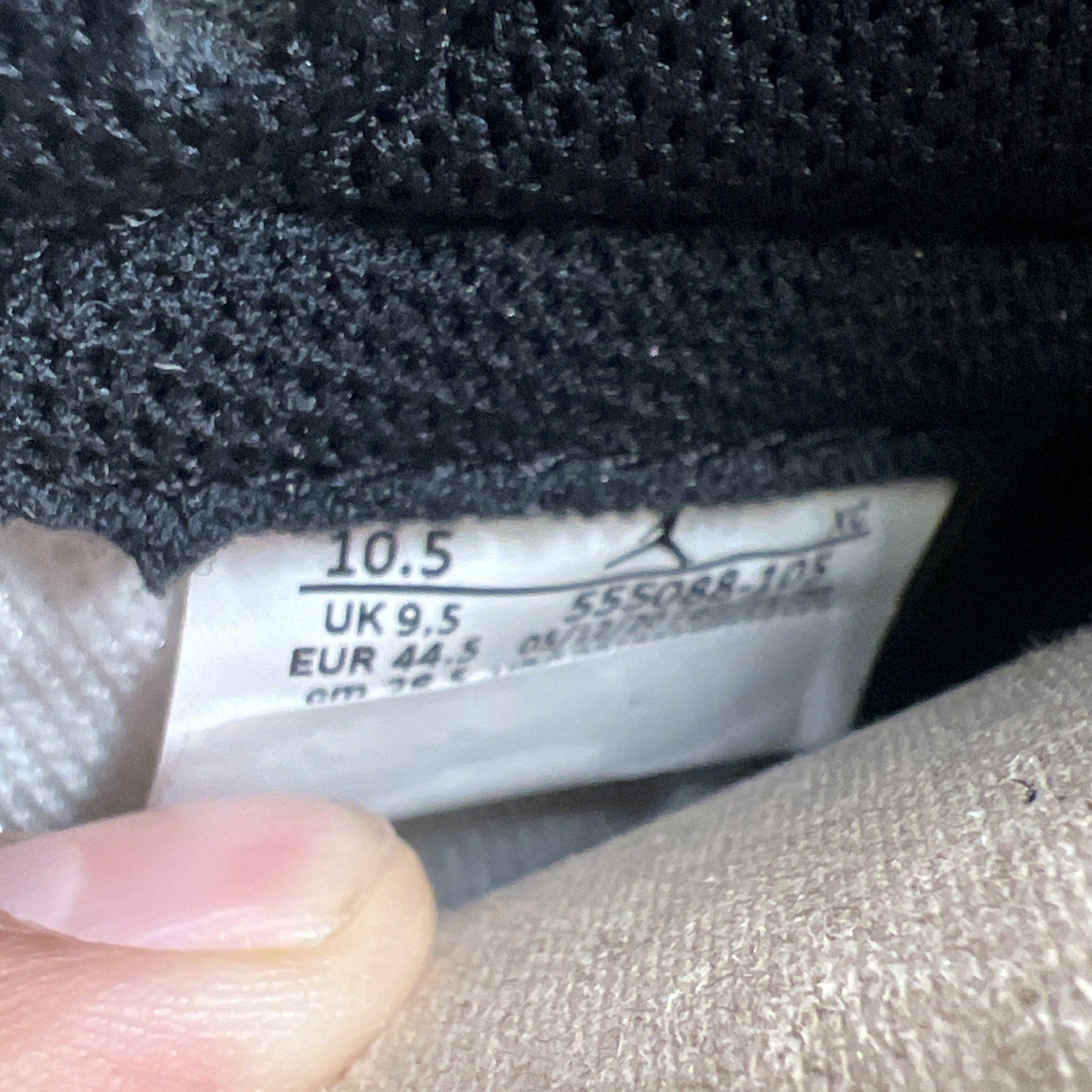 Size 10.5 - Air Jordan 1 Retro OG High Dark Mocha (555088-108)