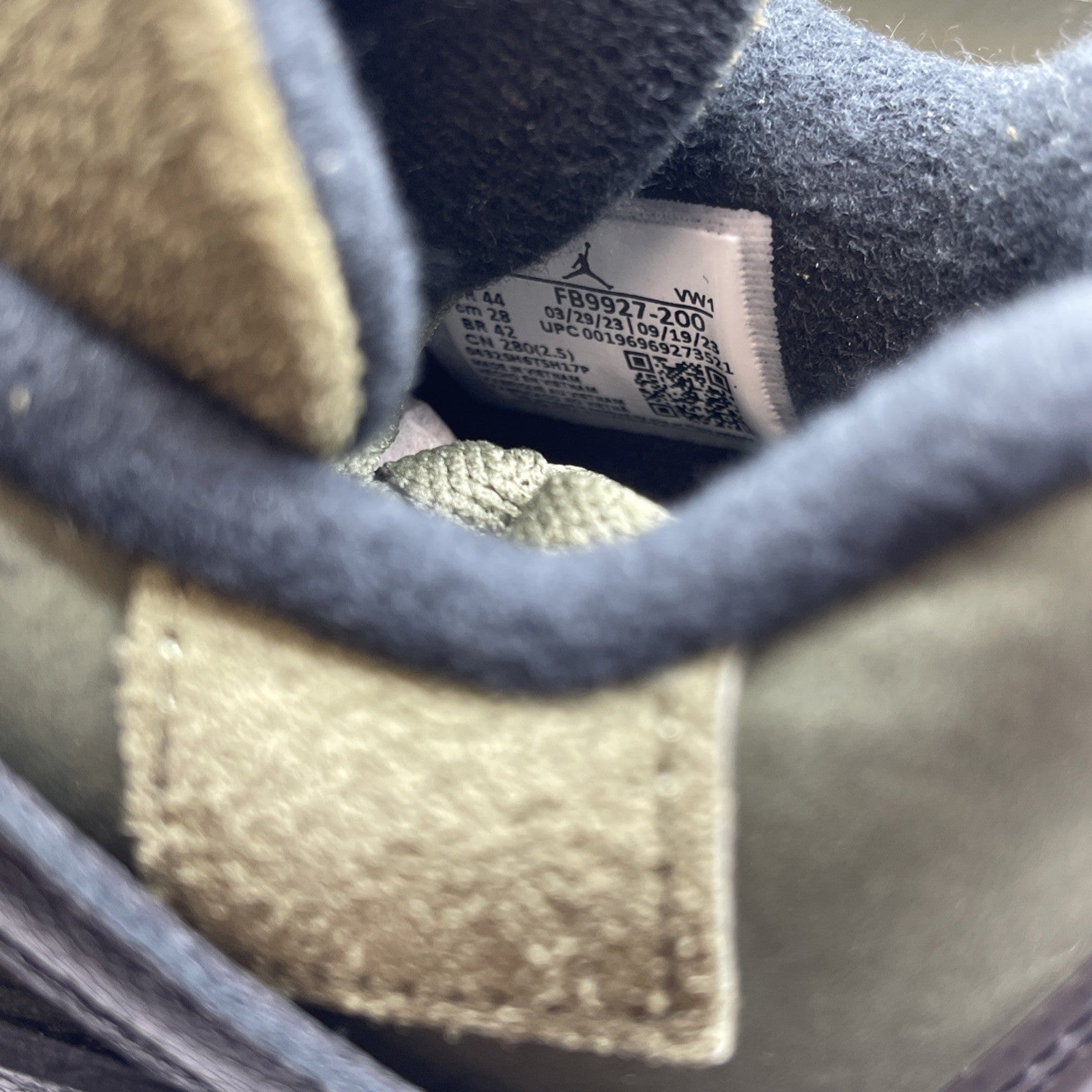 Size 10 - Jordan 4 SE Retro Low Craft - Olive Black Suede Leather (FB9927-200)