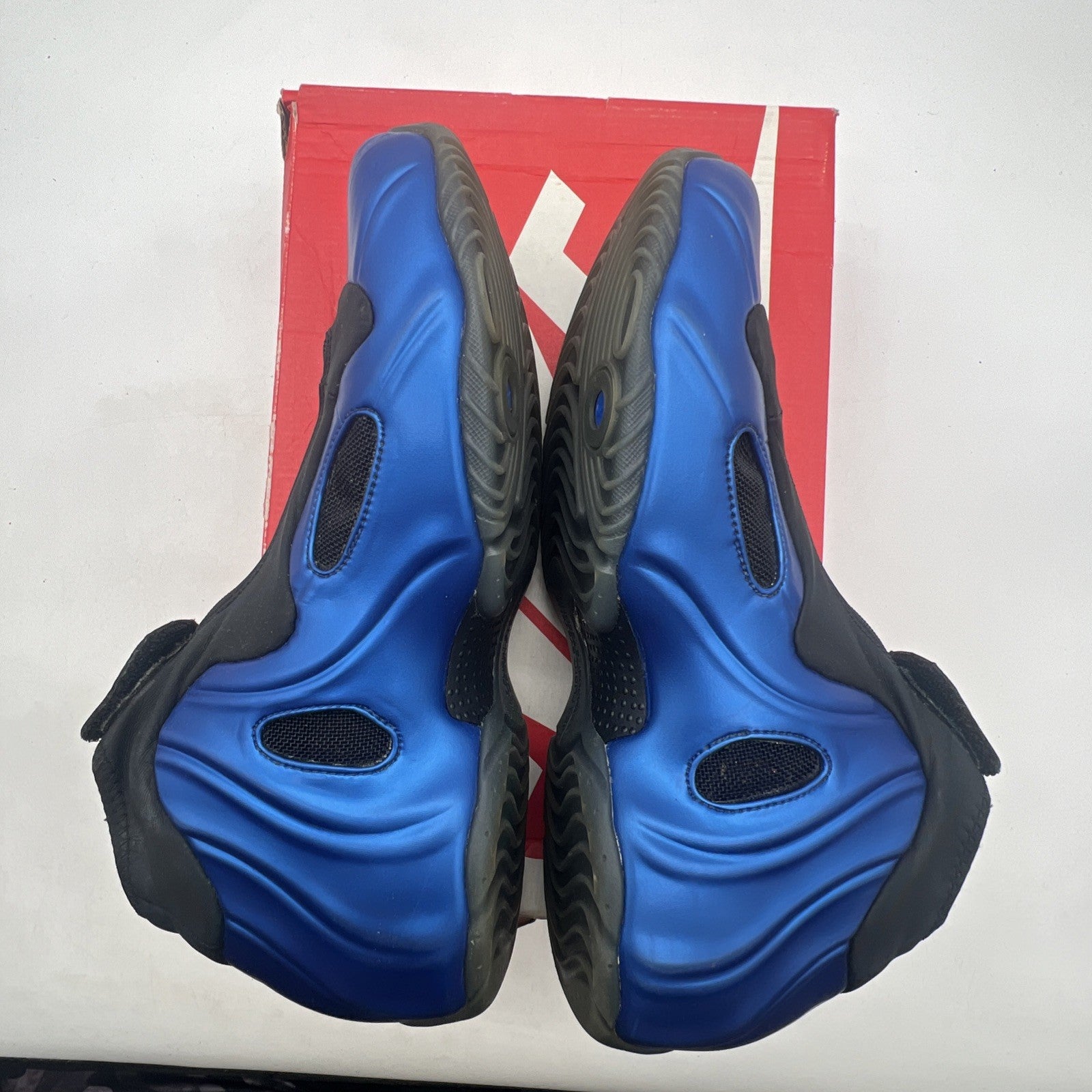 Size 9.5 - Nike Air Flightposite One Dark Neon Royal (AO9378-500)