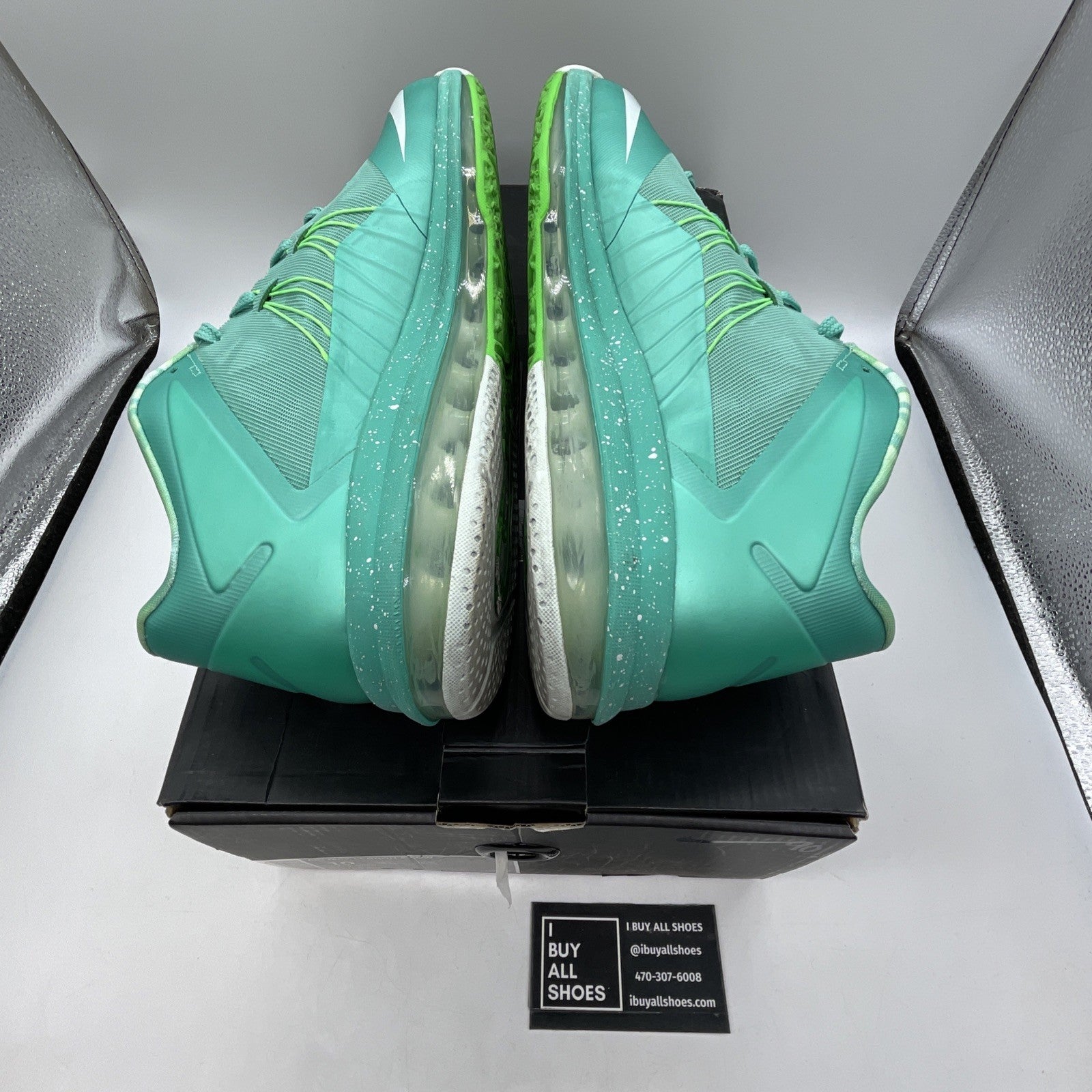 Size 10 - Nike Air Max LeBron 10 Low Easter (579765-300)