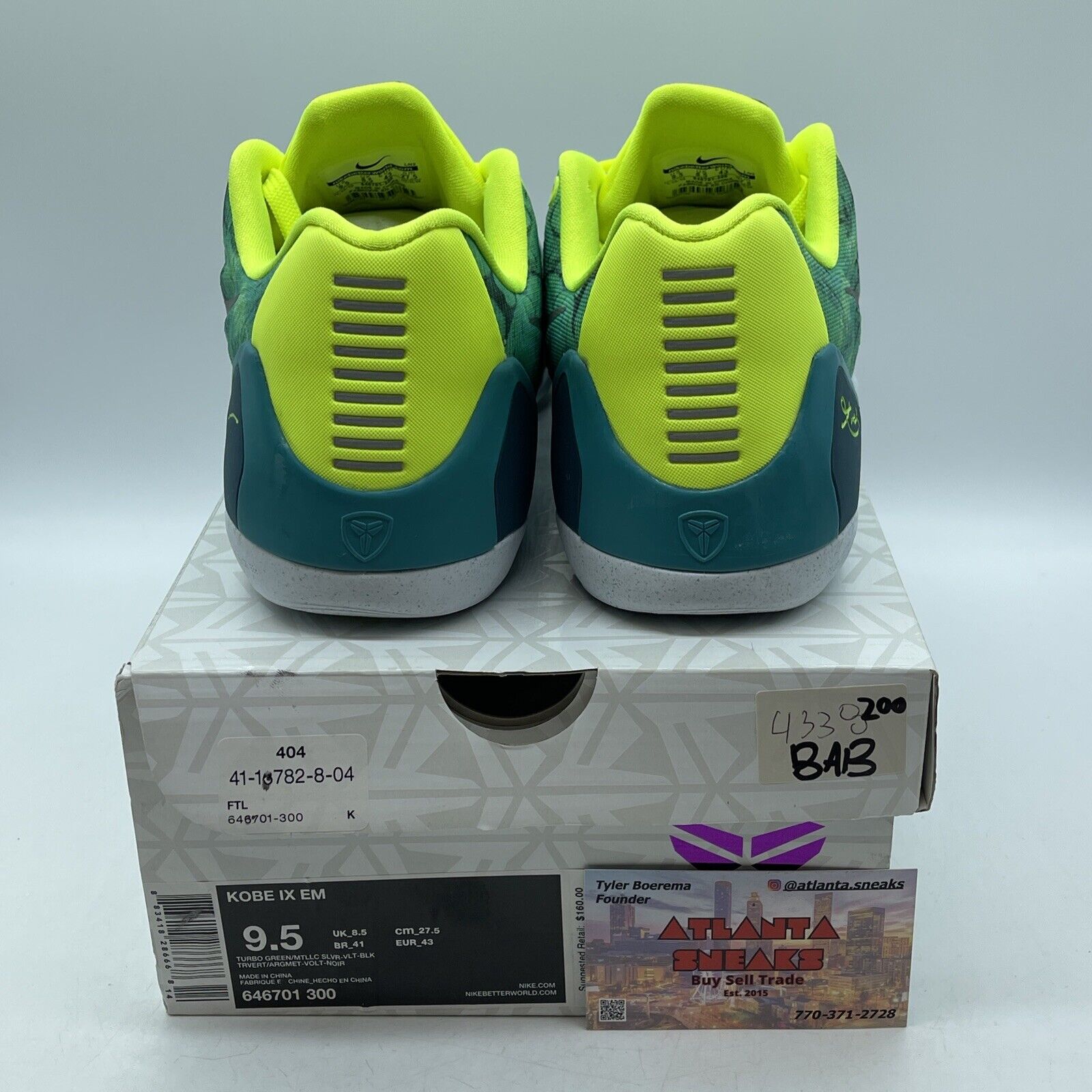 Size 9.5 - Nike Kobe 9 EM Easter Green Silver. Suede leather (646701-300)