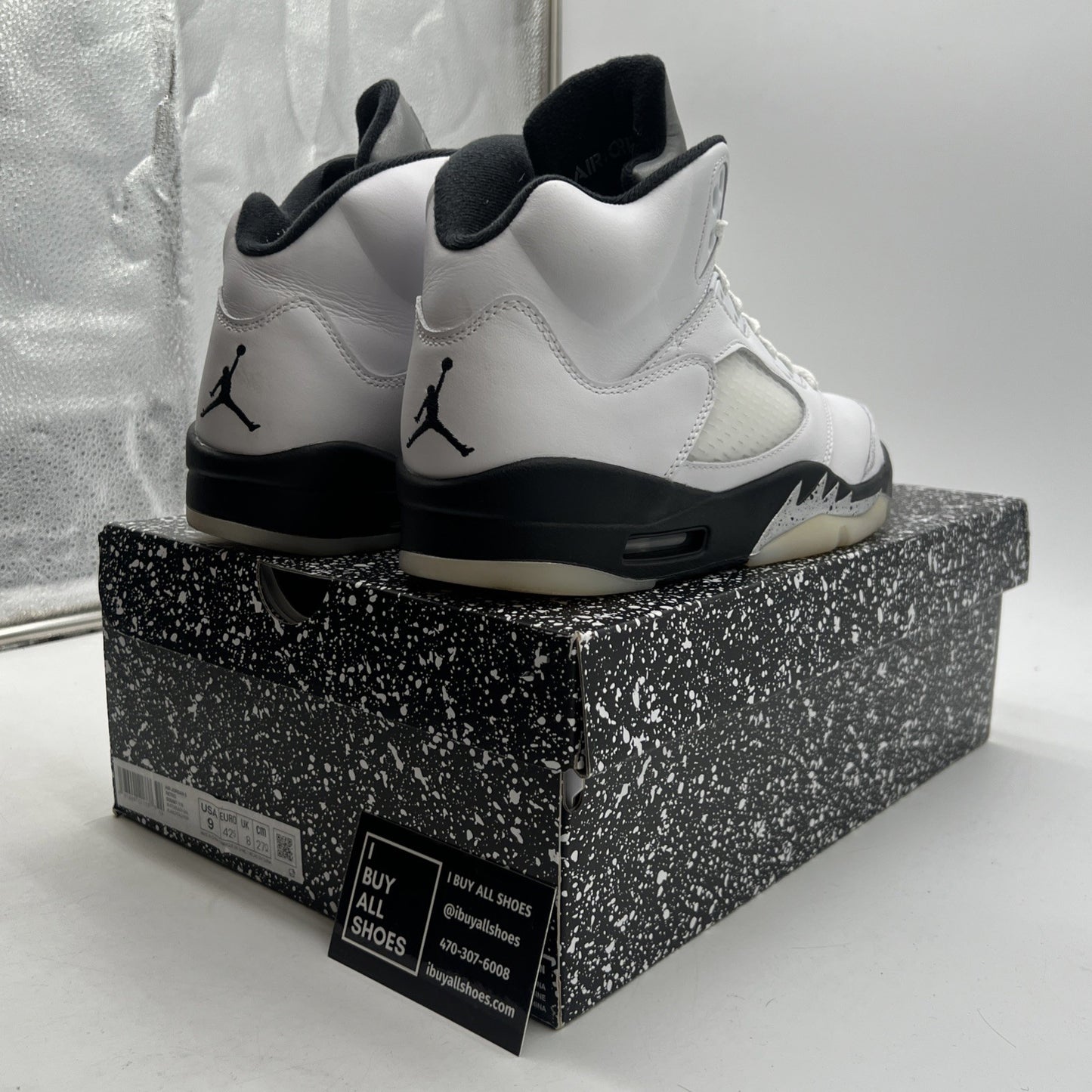 Size 9 - Air Jordan 5 Retro White Black (DD0587-100)