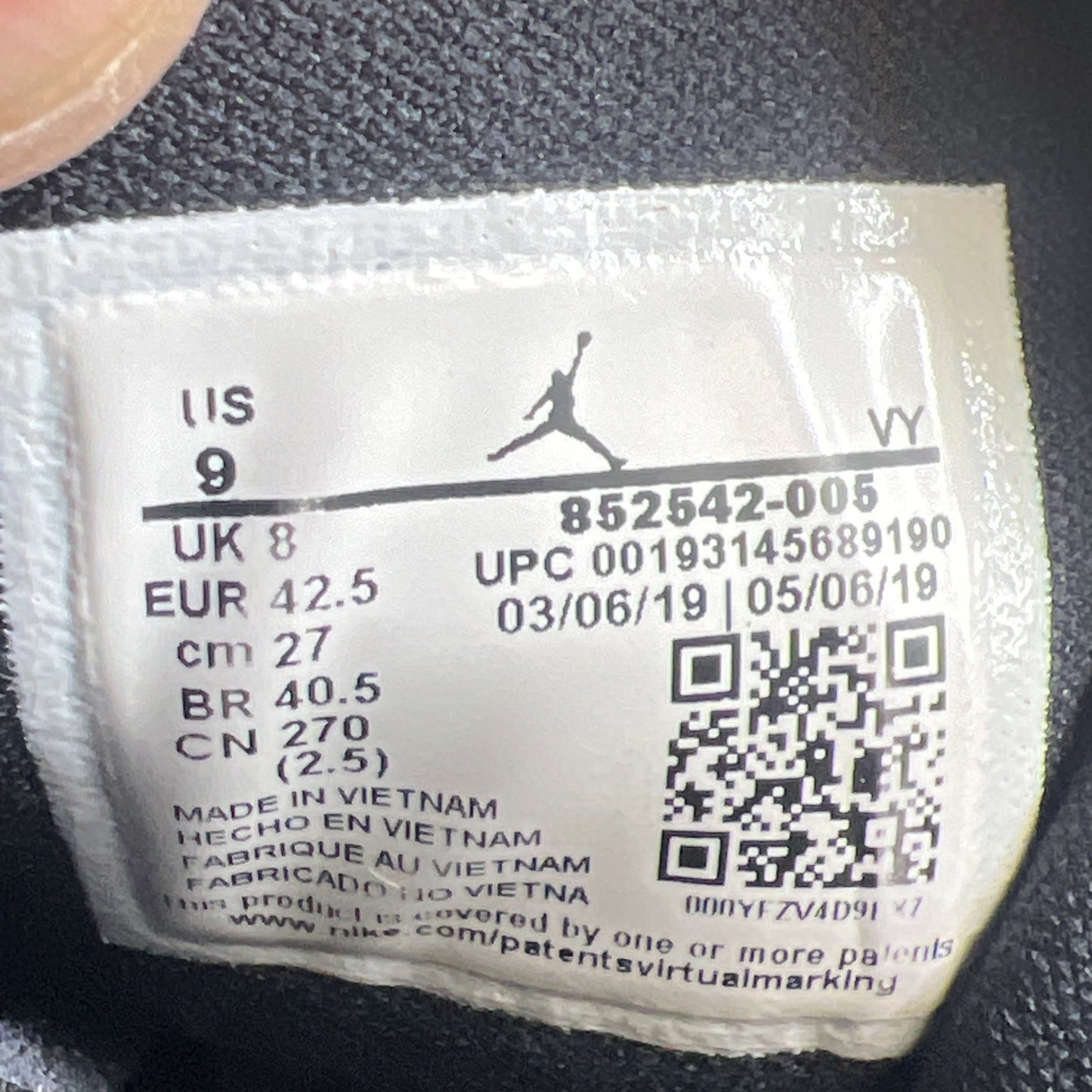 Size 9 - Air Jordan 1 SE Mid Rivals (852542-005)