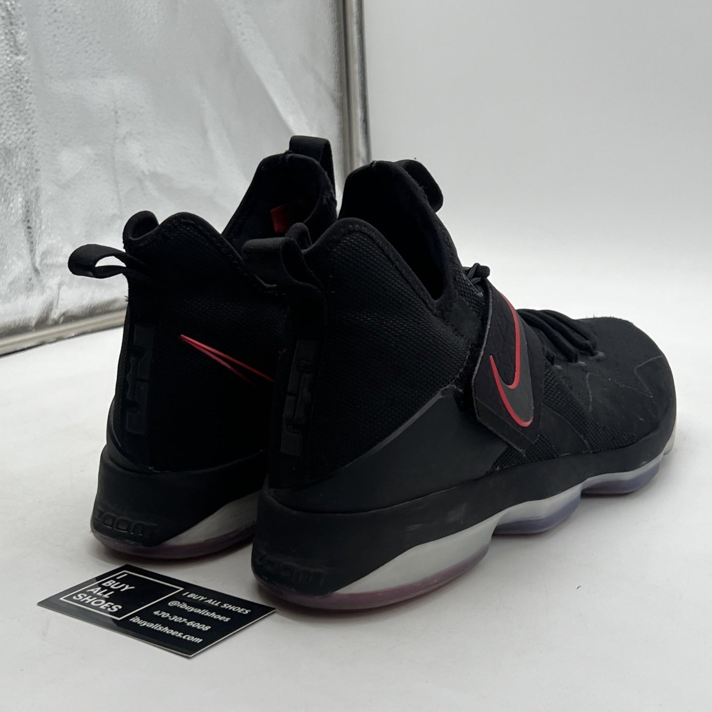 Size 10.5 - Nike LeBron 14 Bred - (852405-004)