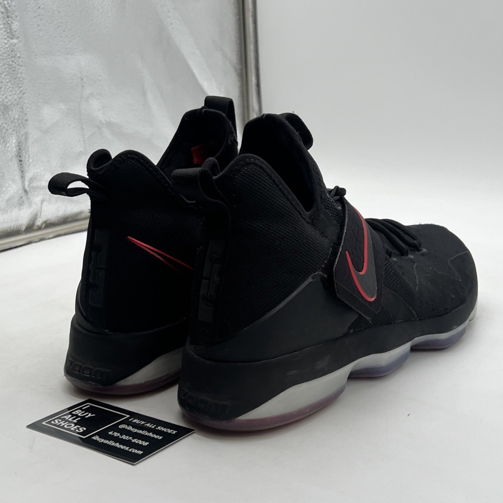 Size 10.5 - Nike LeBron 14 Bred - (852405-004)