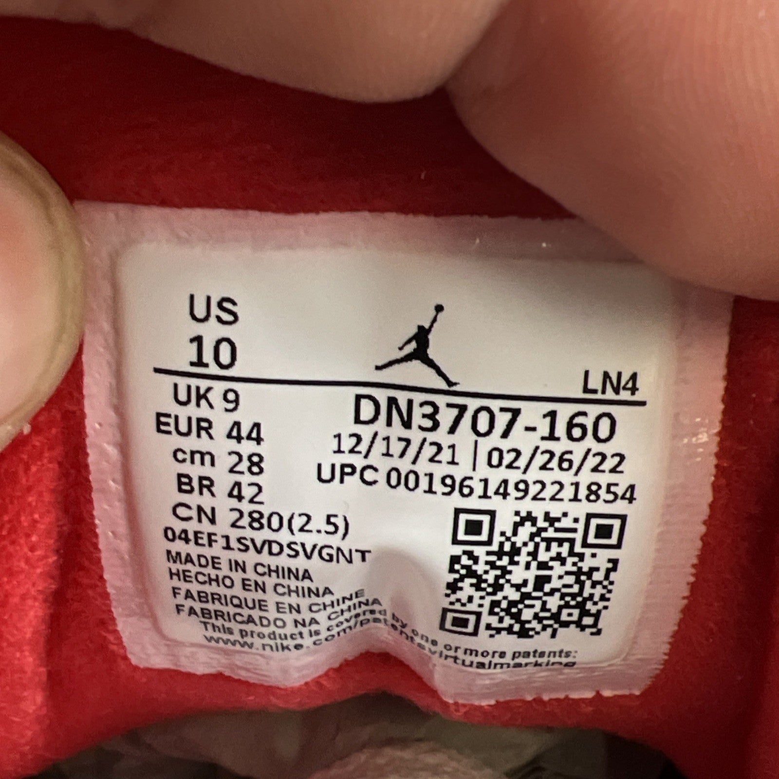 Size 10 - Air Jordan 3 Retro Mid Fire Red (DN3707-160)
