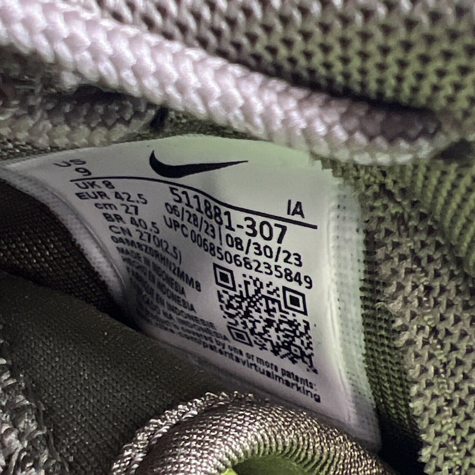 Size 9 - Nike Rosherun Tarp Green (511881-307)