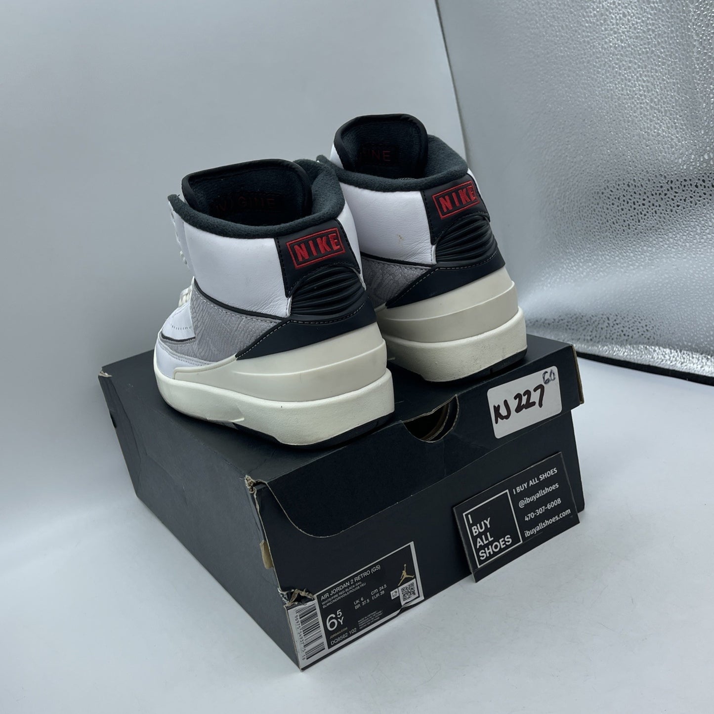 Size 6.5Y (GS) - Air Jordan 2 Retro Mid White Cement