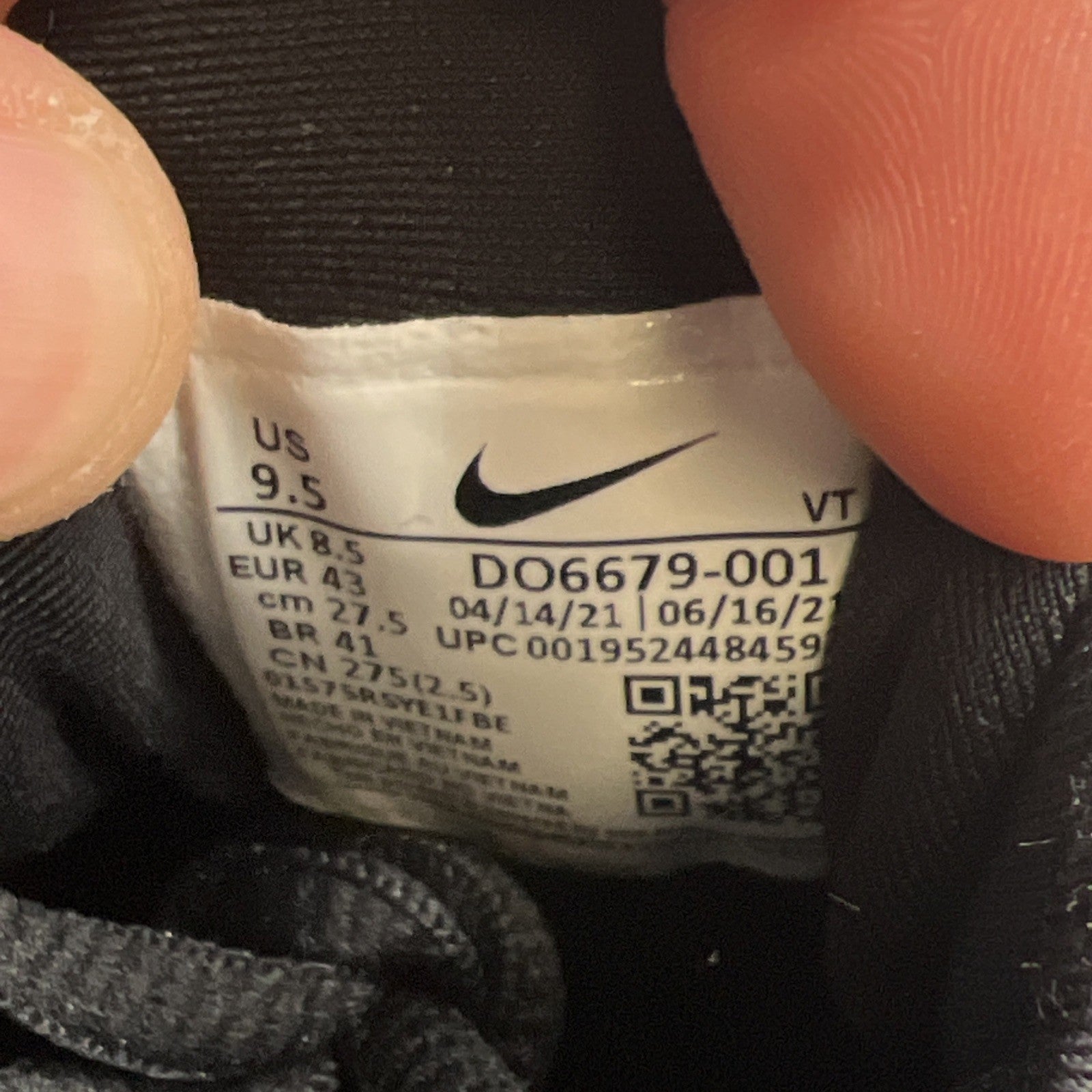 Size 9.5 - Nike Air VaporMax Plus Knicks (DO6679-001)