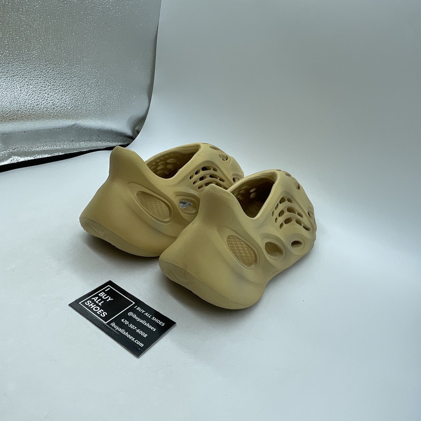 Size 11 - Adidas Yeezy Foam RNNR Sand (GV6843)