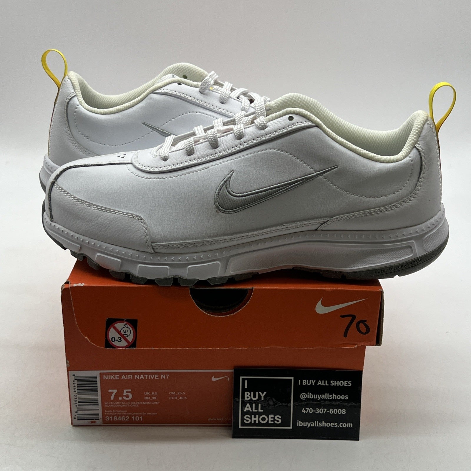Size 7.5 - Nike Air Native N7 White Leather Shoes (318462-101)