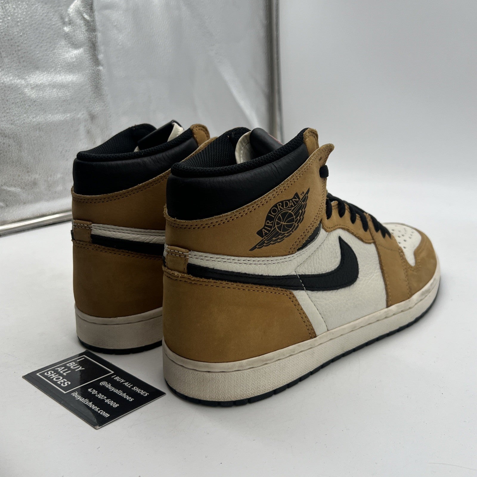 Size 11 - Air Jordan 1 Retro High OG Rookie of the Year 2018 (555088-700)