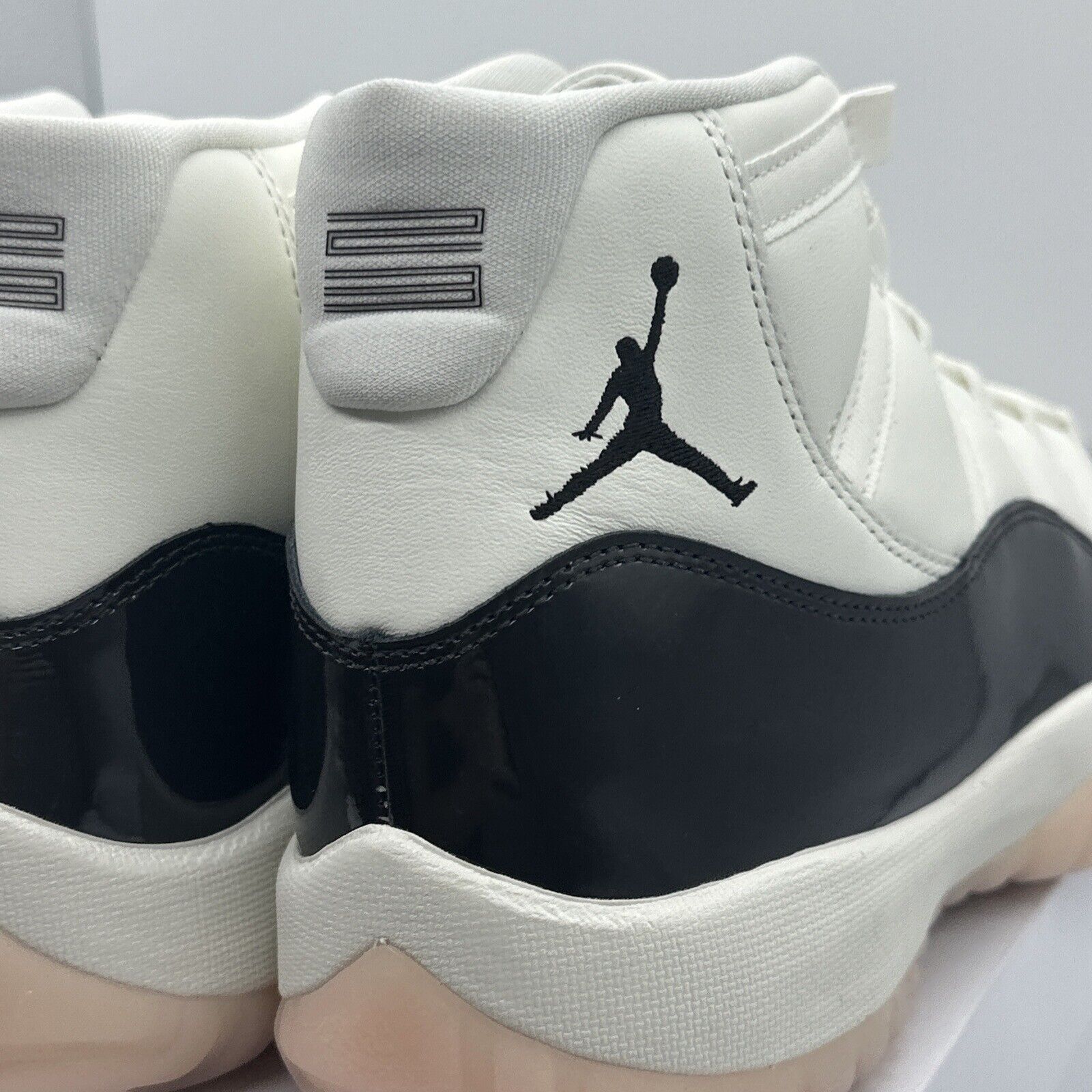 Size 12 W - Jordan 11 Mid Neapolitan W. 10.5 Men’s New Brown Cream Ice Pink