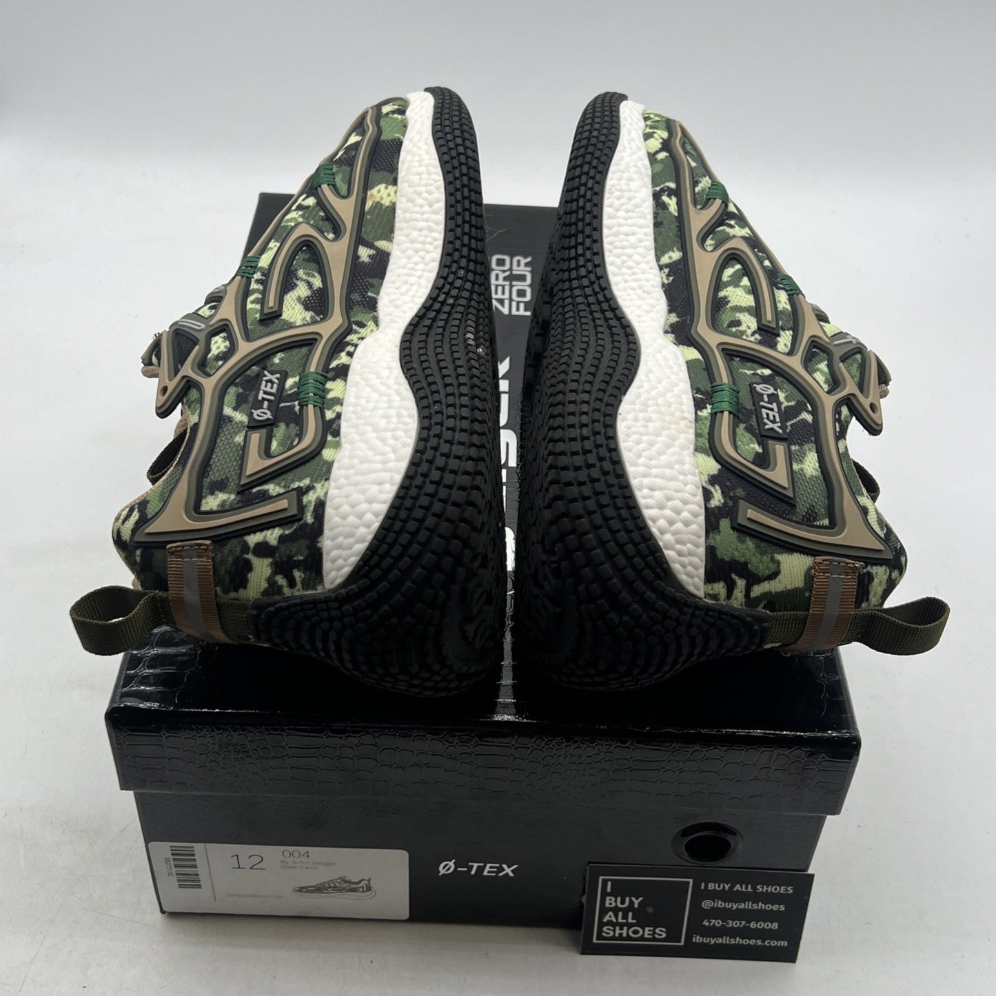 Size 12 - John Geiger 004 Beige Camo FRIENDS FAMILY