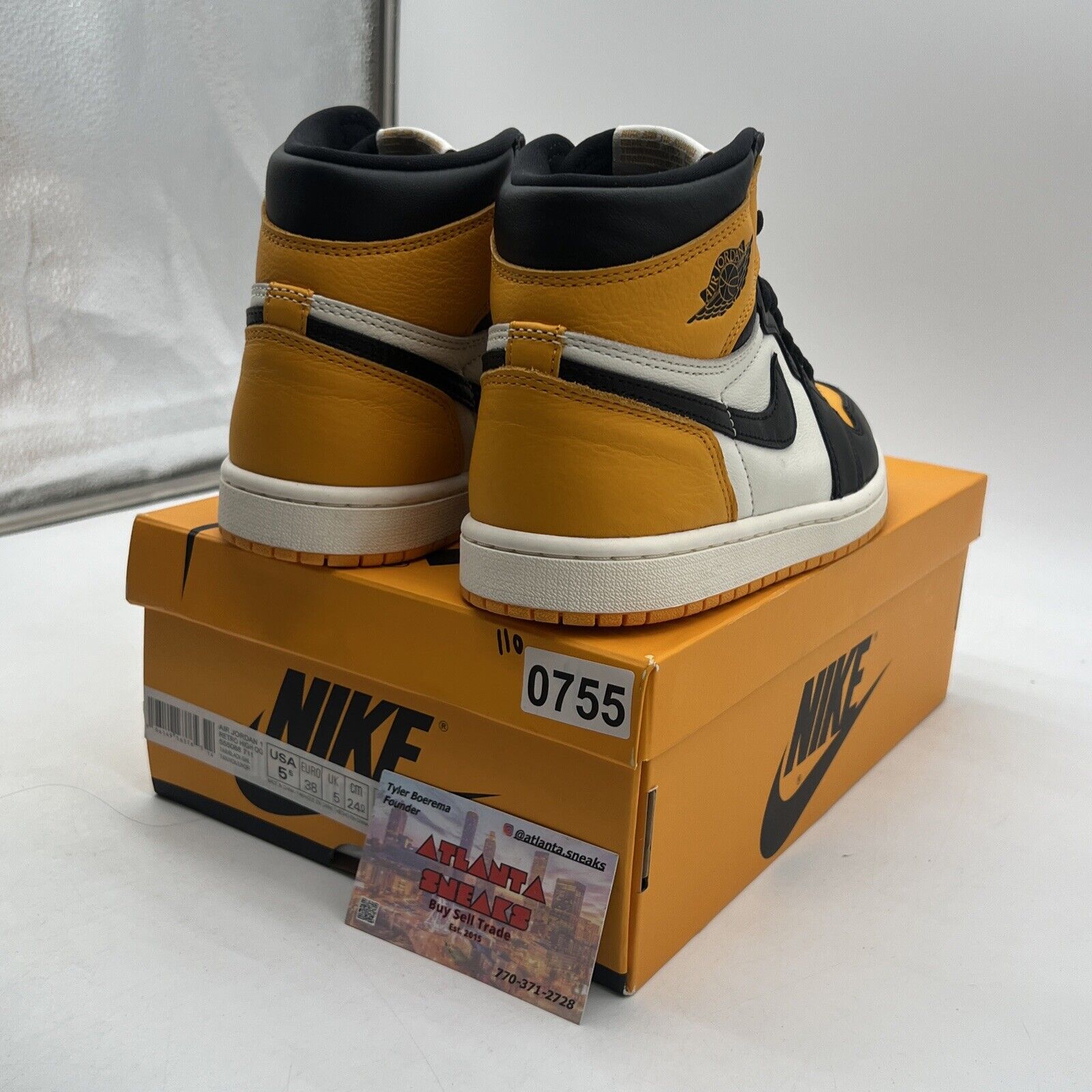 Size 5.5 - Jordan 1 Retro OG High Yellow Toe (555088-711)