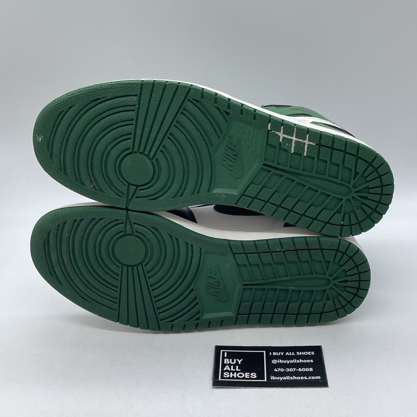 Size 10 - Air Jordan 1 Retro High Boston Celtics (332550-101)
