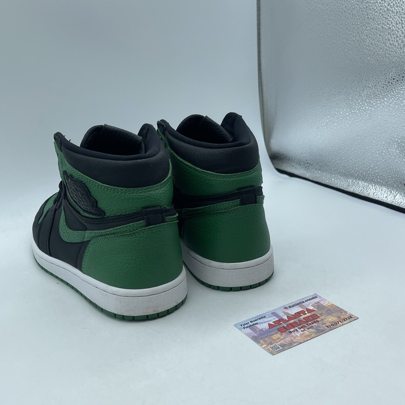 Size 8 - Jordan 1 Retro OG High Pine Green 2.0 Black Leather (555088-030)